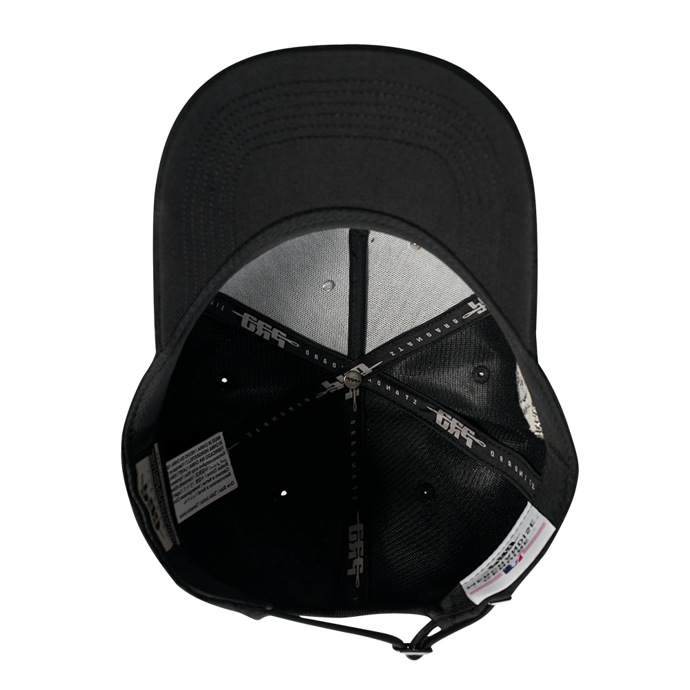 Pro Standard Atlanta Braves Iced Out Triple Black Snapback Hat - Black - BLACK