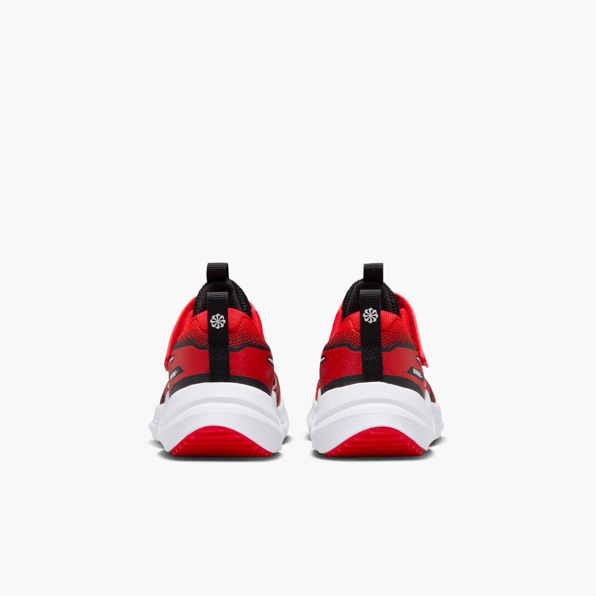 Nike Cosmic Runner "University Red/Black/White" Preschool Boys' Running Shoe - RED/BLACK/WHITE Thumbnail View 5