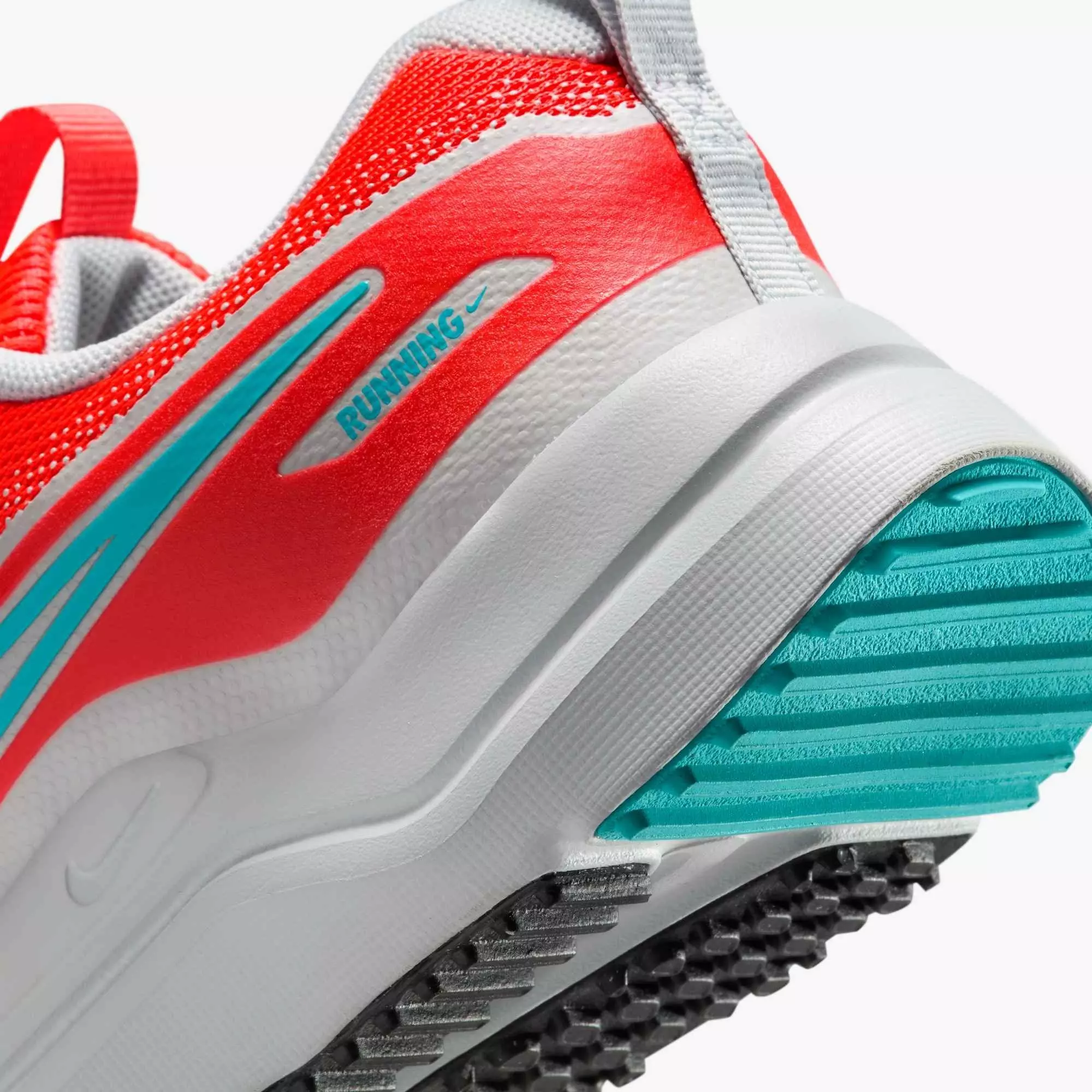 Nike Cosmic Runner "Bright Crimson/Pure Platinum/Black/Dusty Cactus" Grade School Boys' Running Shoe - CRIMSON/WHITE/TURQUOISE