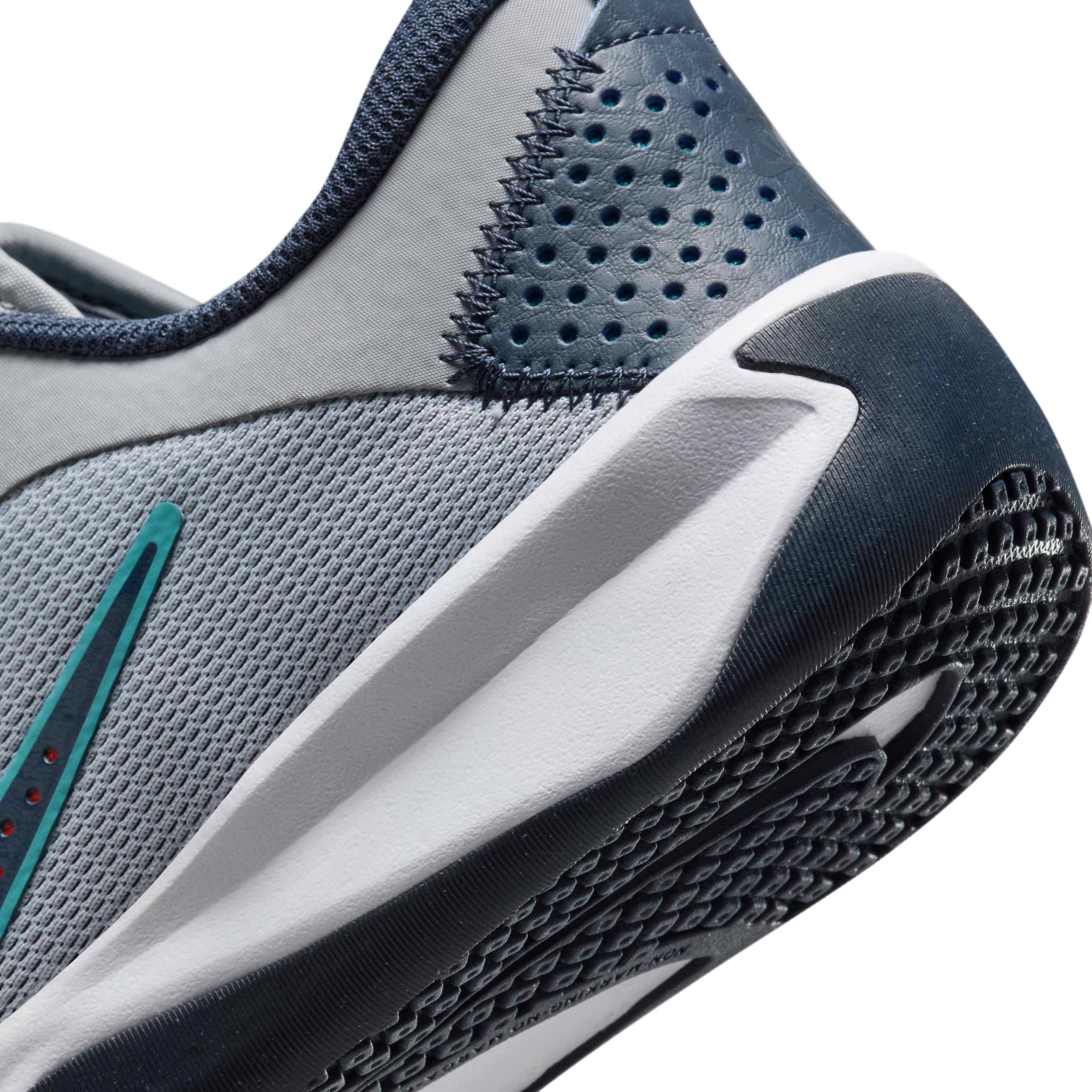 Nike Omni Multi-Court Grade School Boys' "Wolf Grey/Crimson/Dusty Cactus/Thunder Blue" Shoe