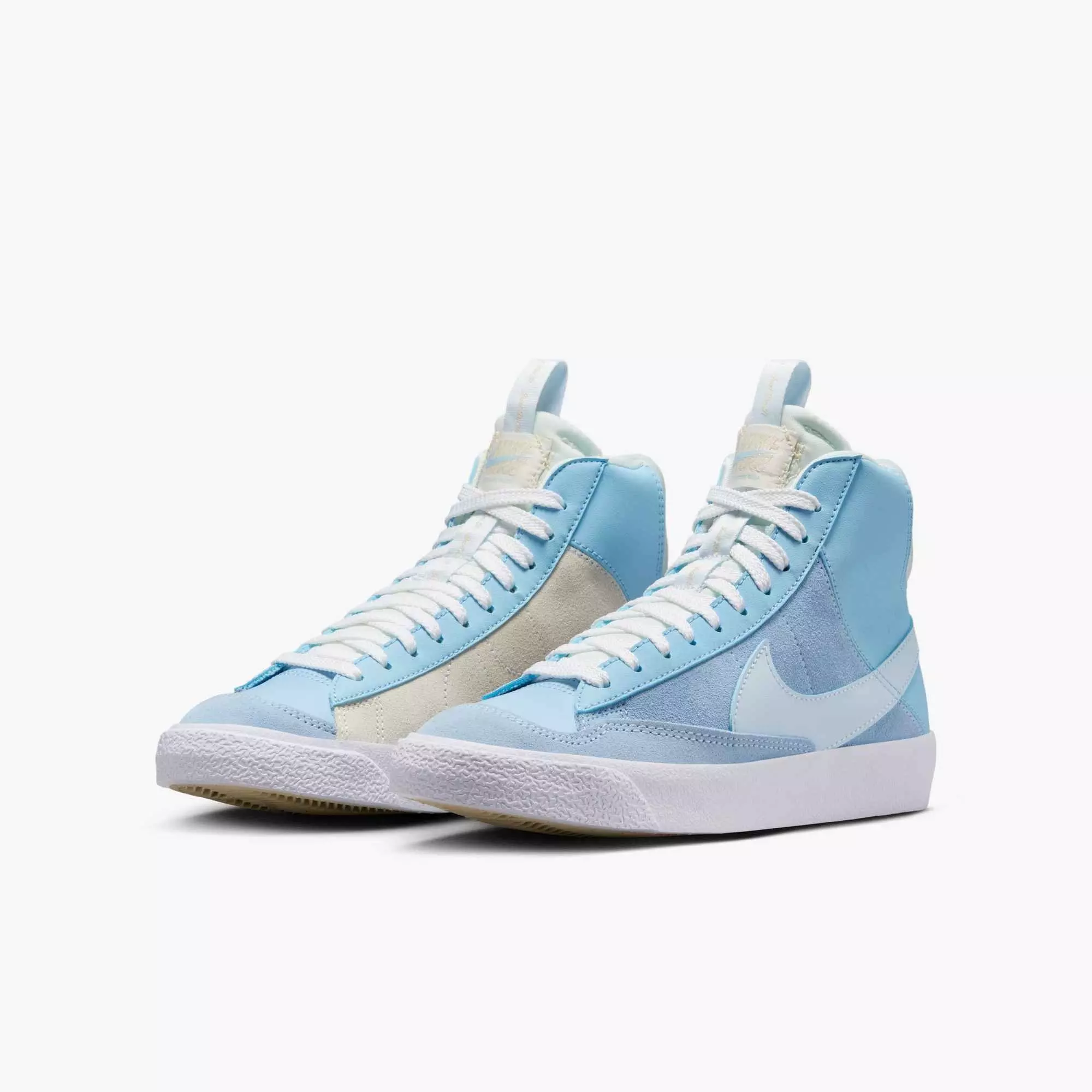 Nike Blazer Mid '77 "Psychic Blue/Sail/Beach/Blue Tint" Grade School Boys' Shoe - BLUE/WHITE