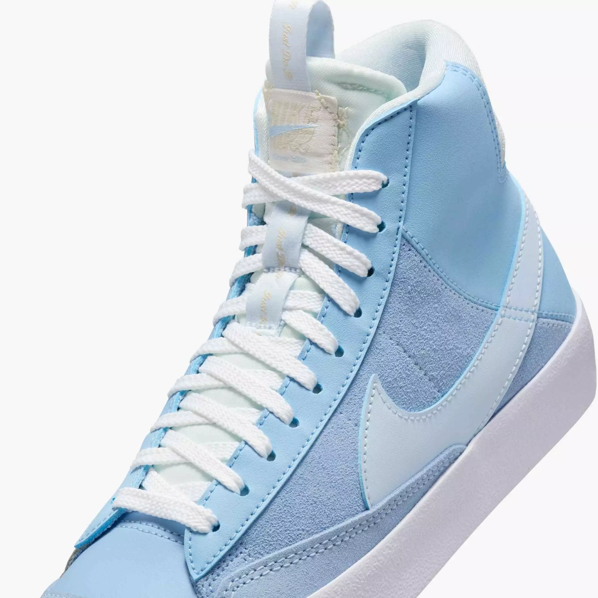 Nike Blazer Mid '77 "Psychic Blue/Sail/Beach/Blue Tint" Grade School Boys' Shoe - BLUE/WHITE