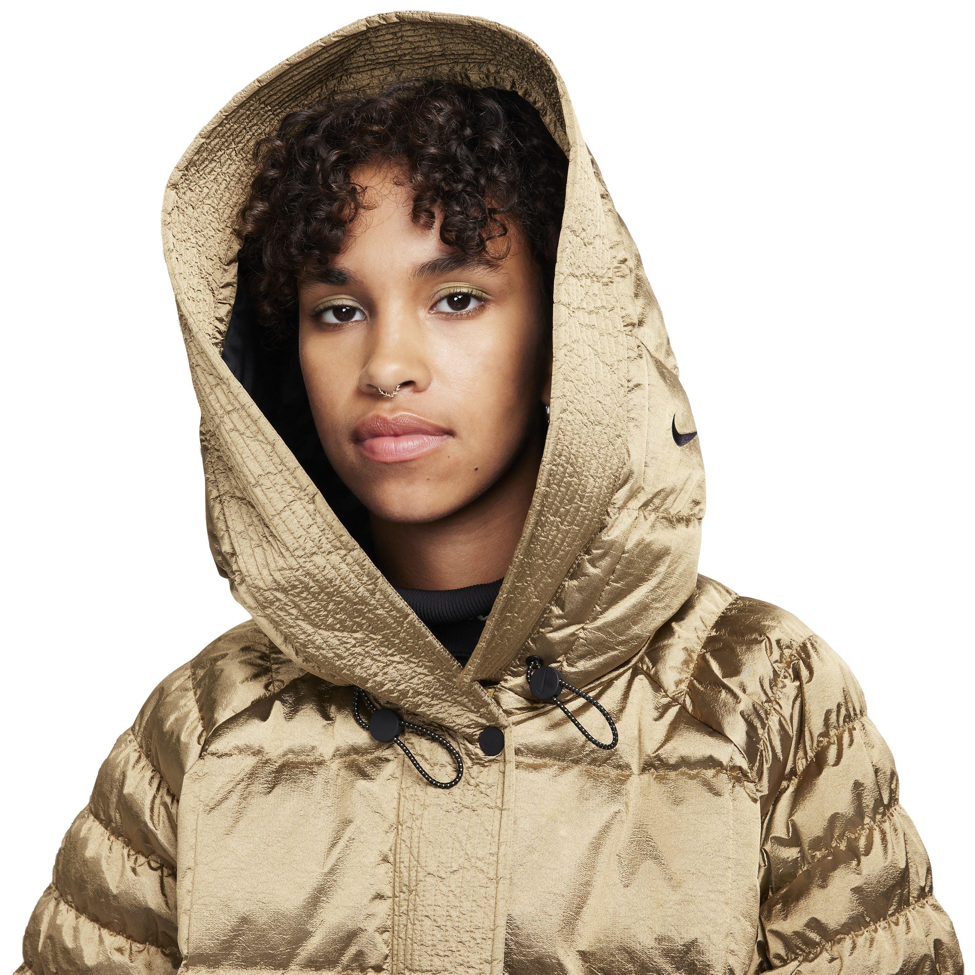 Nike Women's Sportswear Swoosh Puffer Shine PrimaLoft Therma-FIT Oversized Hooded Jacket -Gold - GOLD Thumbnail View 8