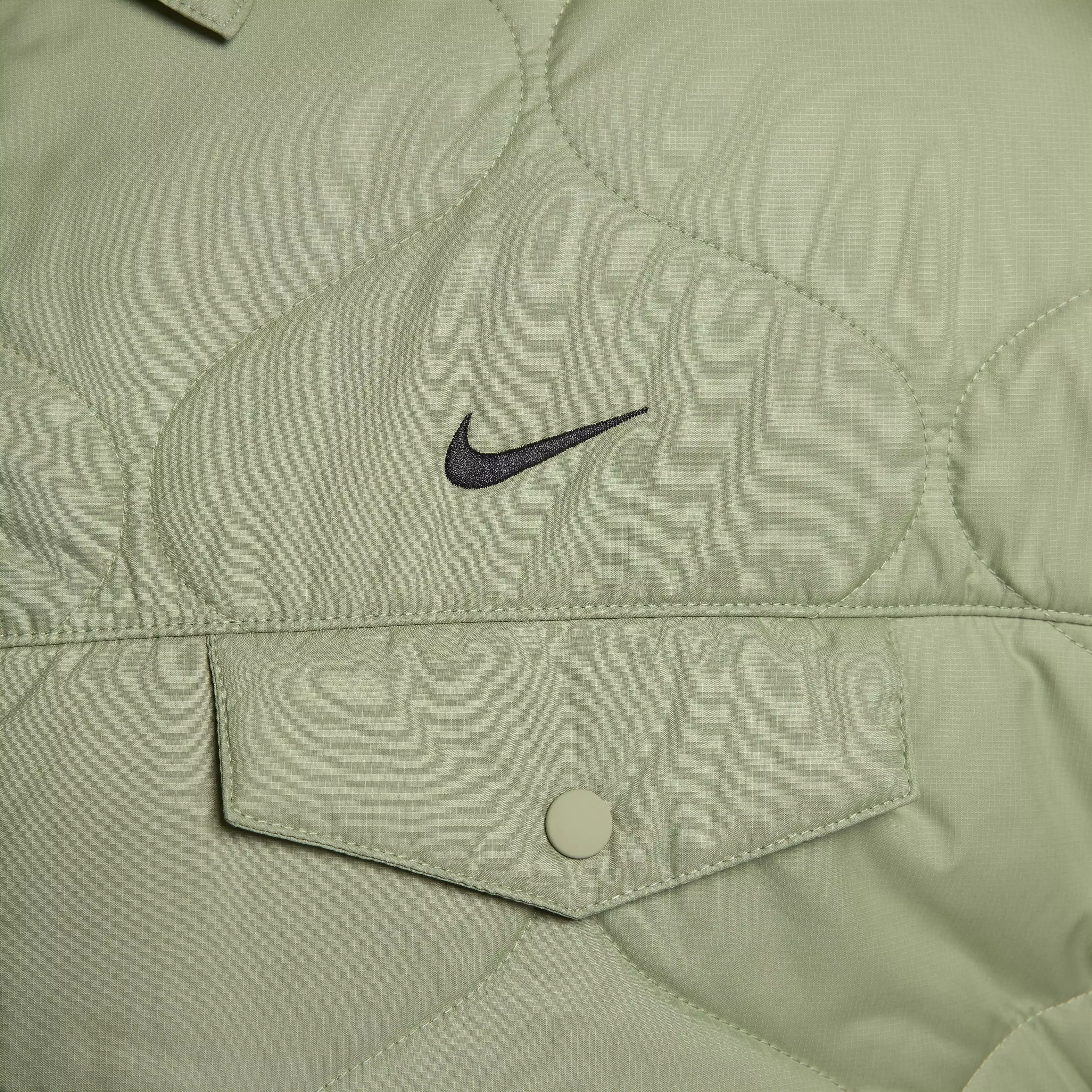 Nike Women's Sportswear Essential Quilted Standard Trench - GREEN