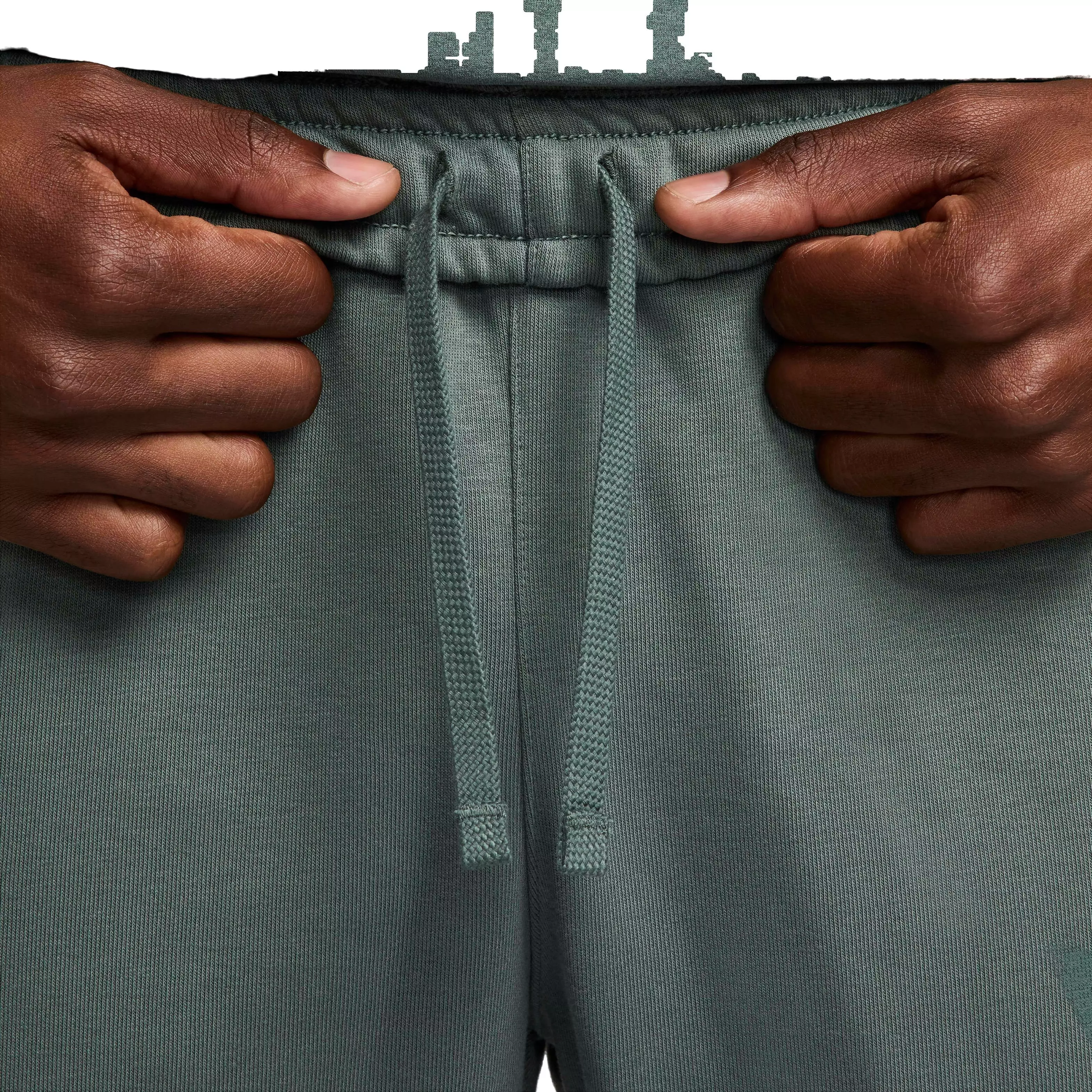 Nike Men's Swoosh Dri-FIT Fleece Fitness Joggers - GREEN