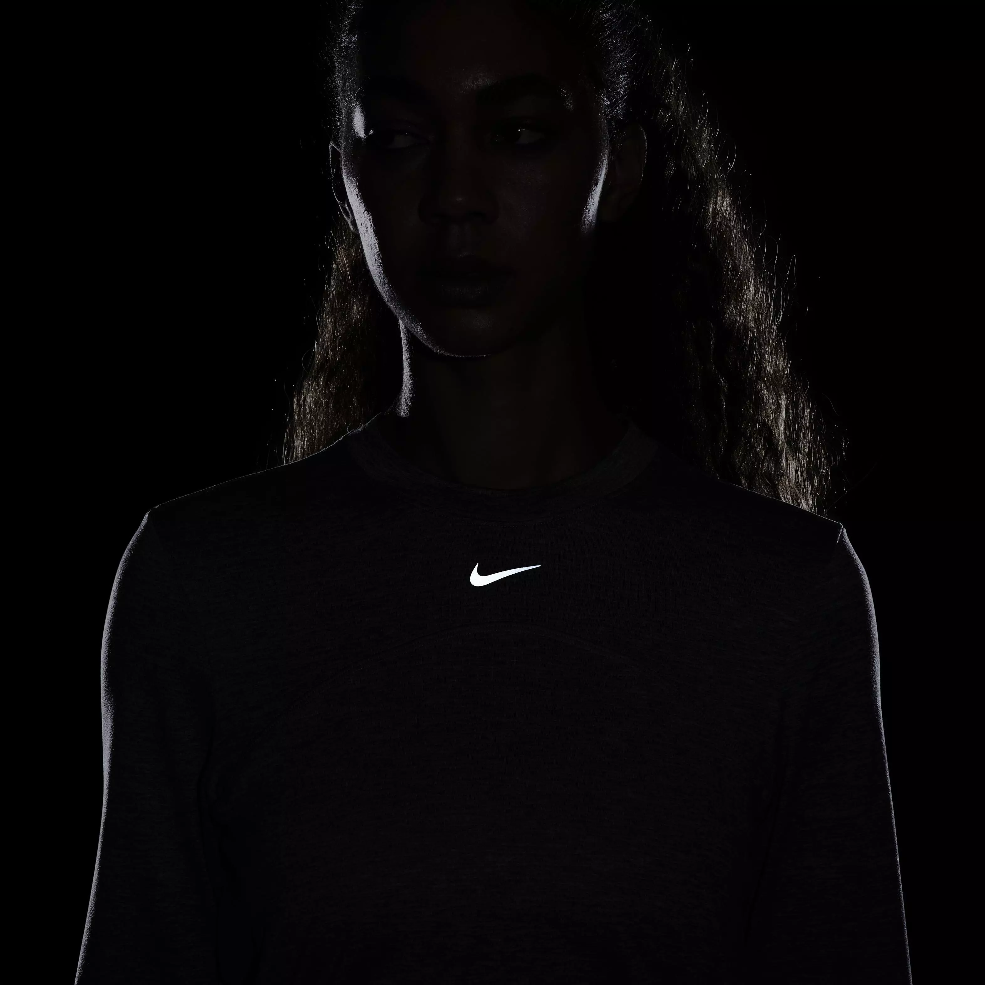 Nike Women's Swift Element Dri-FIT UV Crew-Neck Running Top - GREY