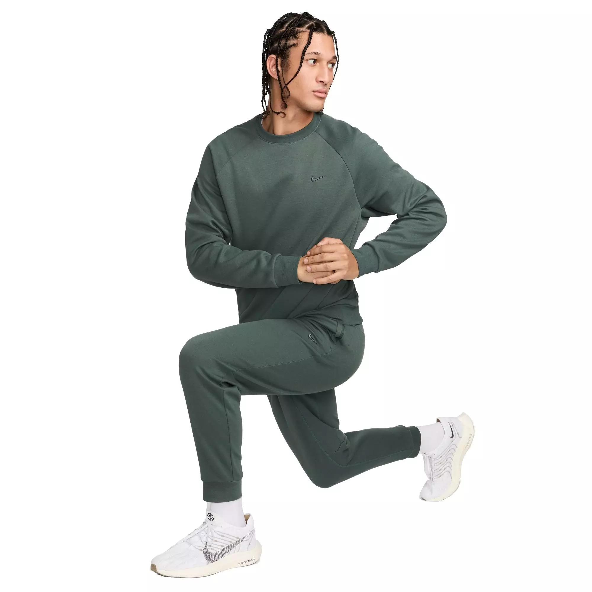 Nike Men's Primary Dri-FIT UV Versatile Joggers - GREEN