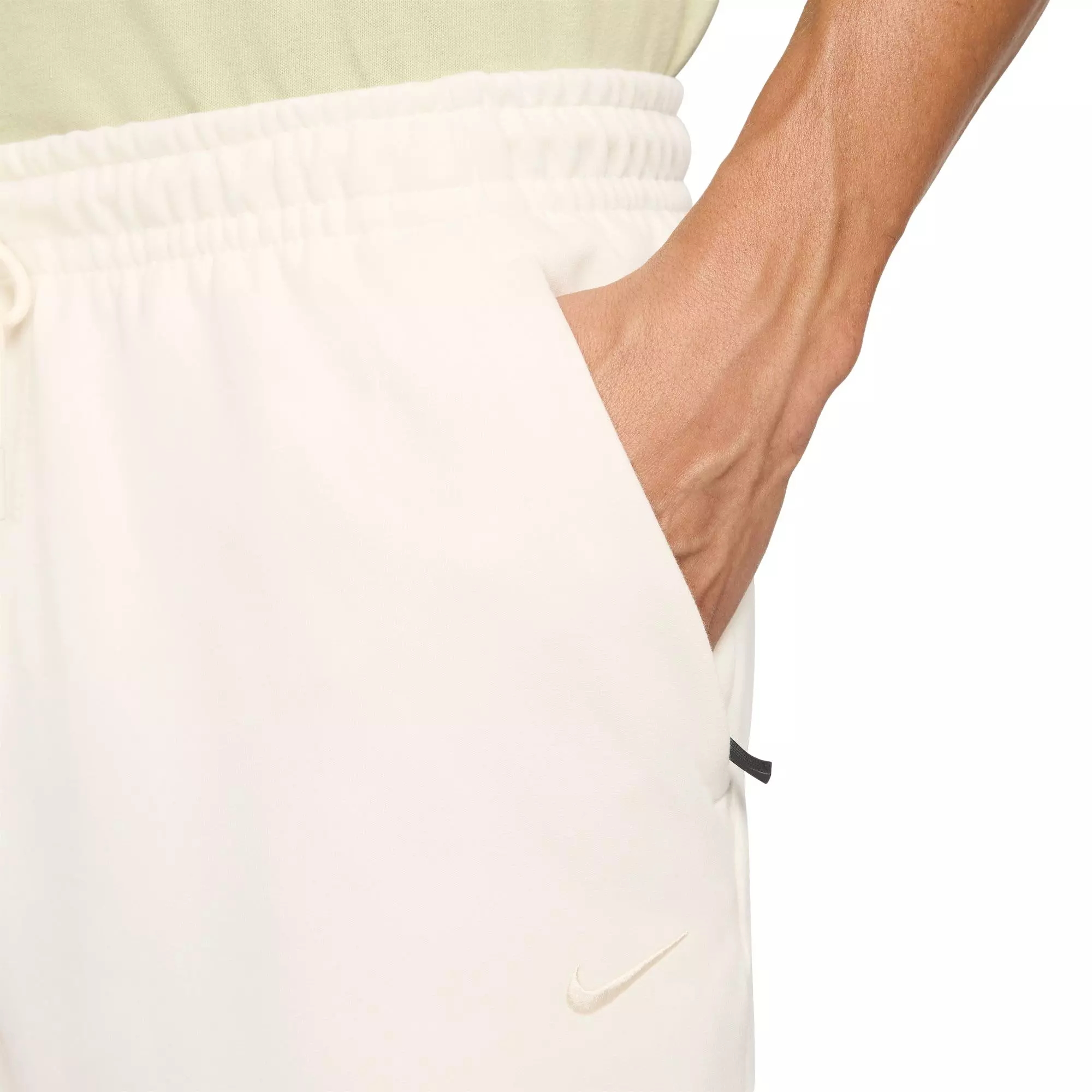 Nike Men's Primary Dri-FIT UV Tapered Versatile Pants - BROWN