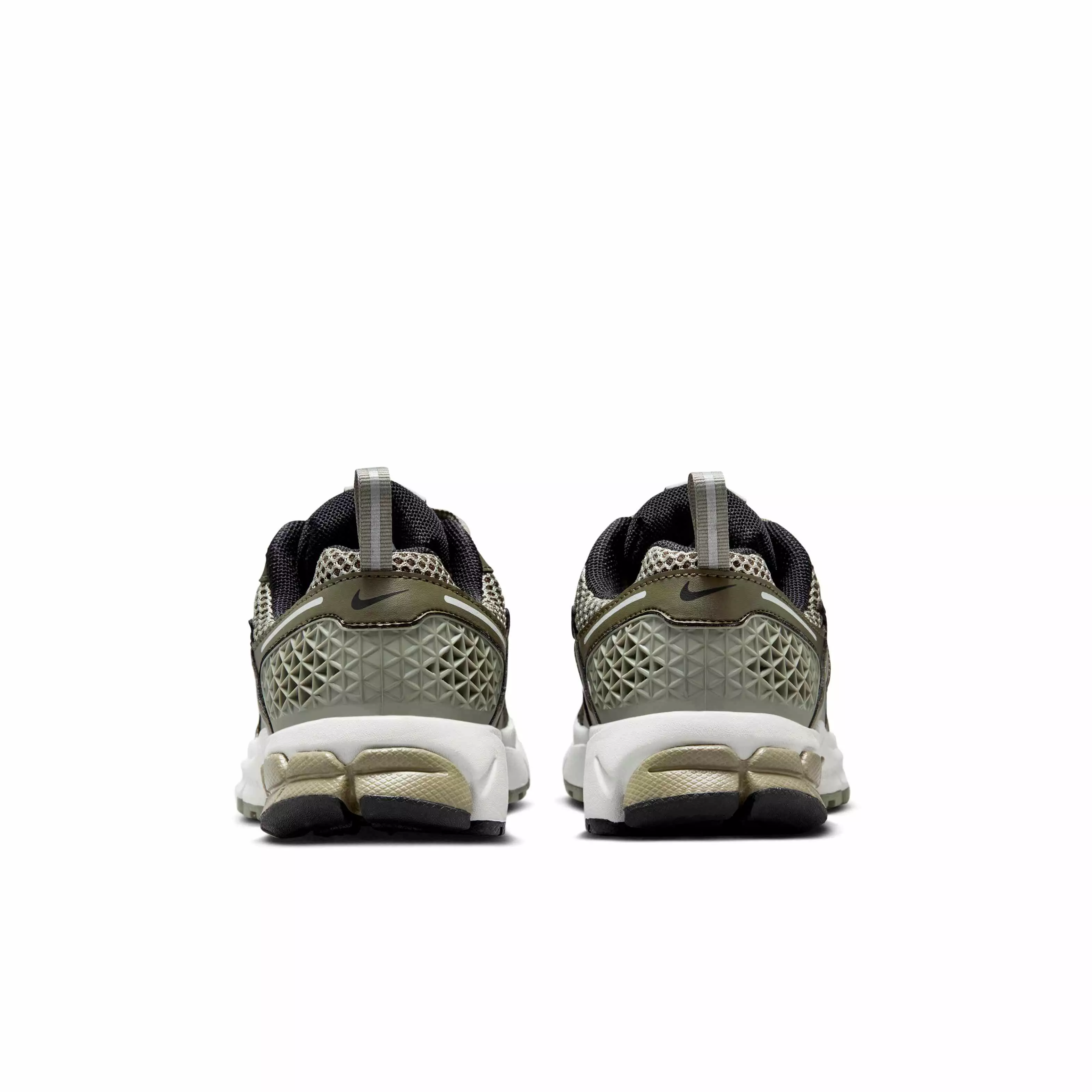 Nike Vomero 5 "Cargo Khaki/Photon Dust/Black/Light Army" Grade School Boys' Shoe - KHAKI/DUST/BLACK/LT ARMY