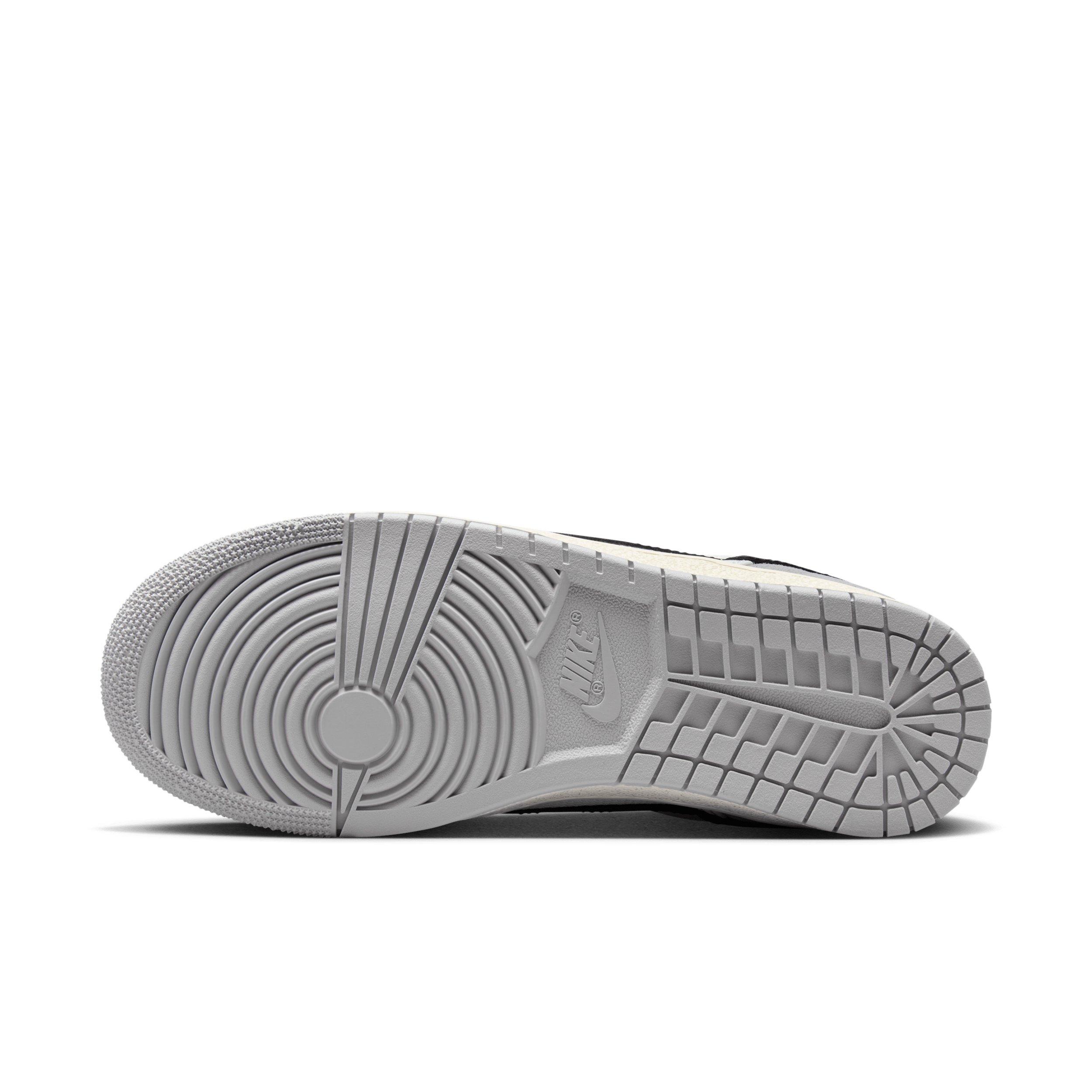 Jordan Skyline Low "Summit White/Light Smoke Grey/Sail/Black" Women's Shoe - WHITE/BLACK/GREY Thumbnail View 6