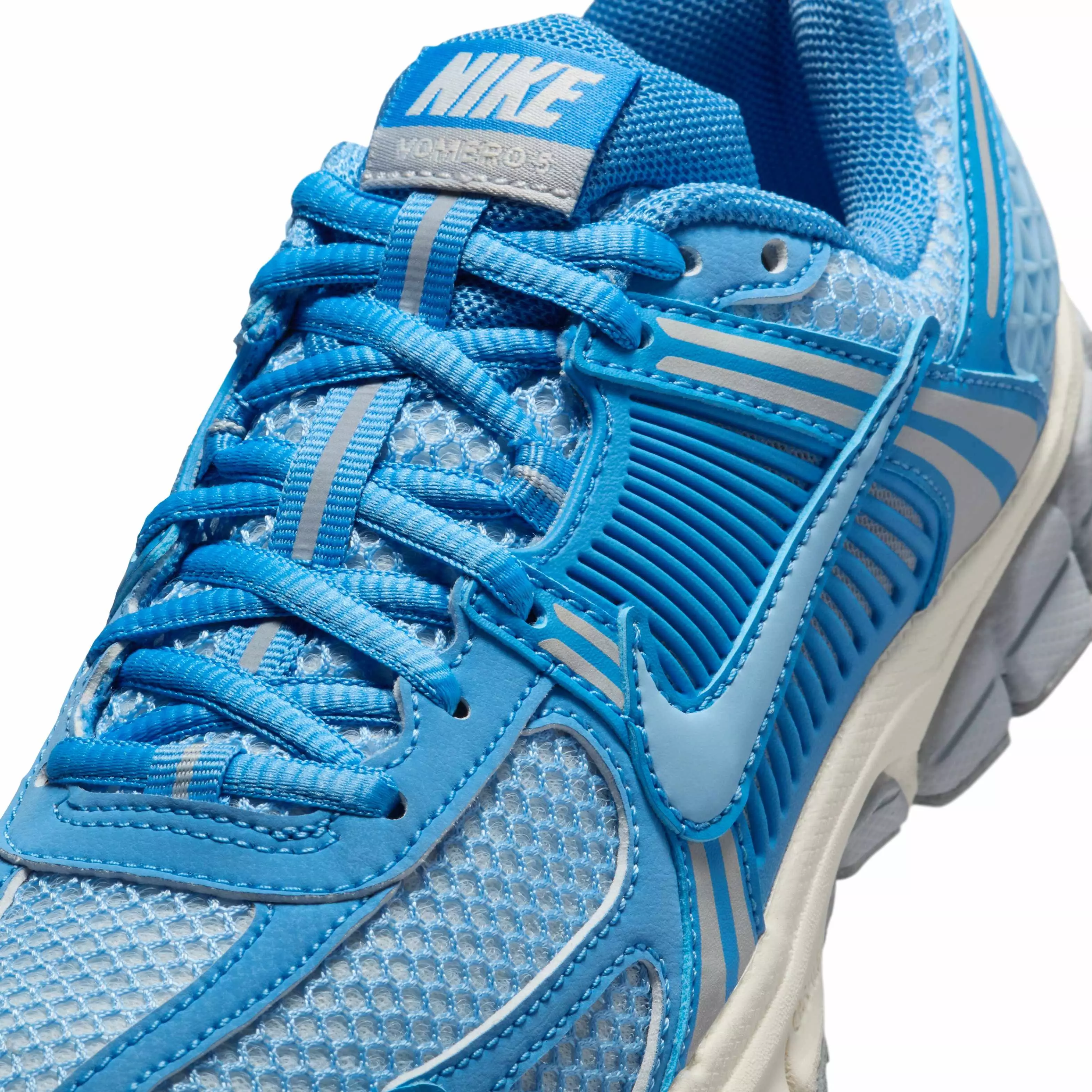 Nike Vomero 5 "Blue Beyond/Wolf Grey/Sail/Psychic Blue" Grade School Boys' Shoe - BLUE/GREY/SAIL/BLUE