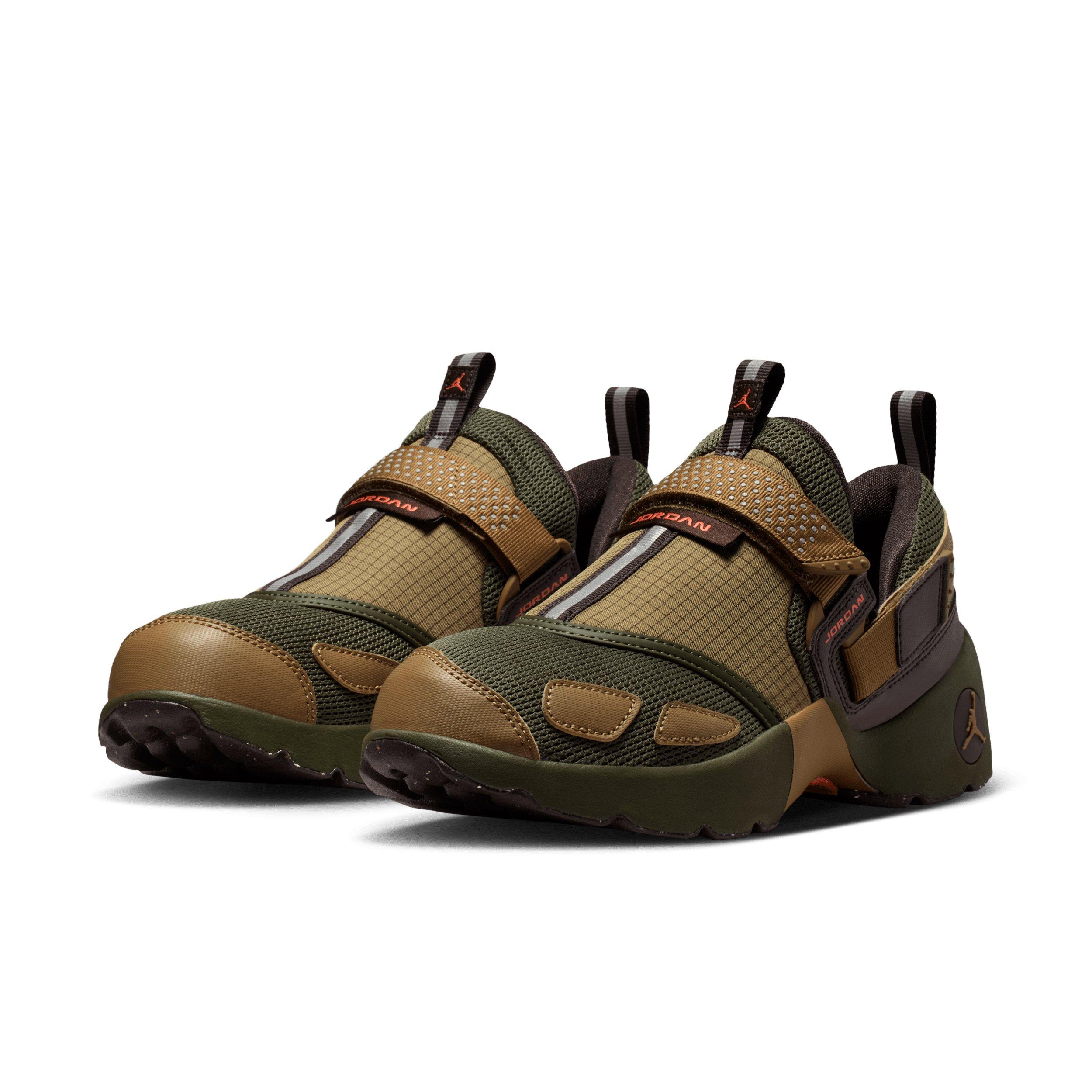 Jordan Trunner LX "Brown Kelp/Cargo Khaki/Velvet Brown/Wild Mango" Women's Shoe - BROWN/CARGO/BROWN/MANGO Thumbnail View 3