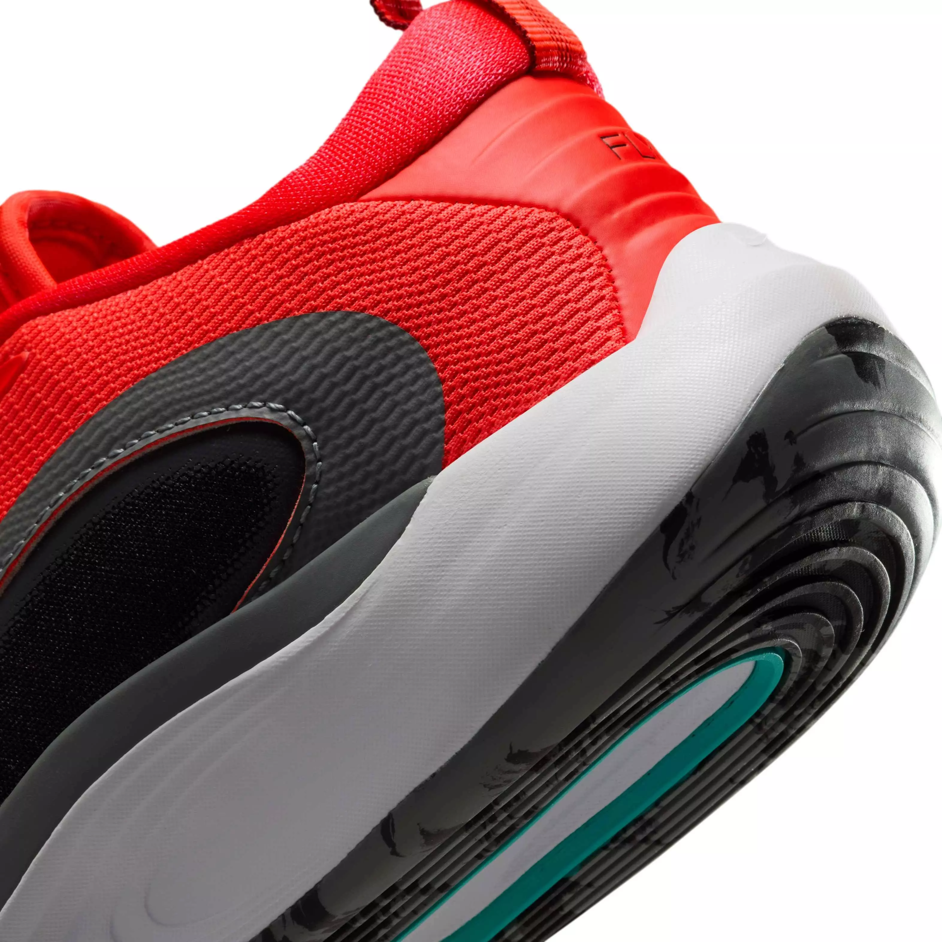 Nike IsoFly "Bright Crimson/Smoke Grey/Black/Team Red" Grade School Boys' Basketball Shoe - CRIMSON/GREY/BLACK/RED