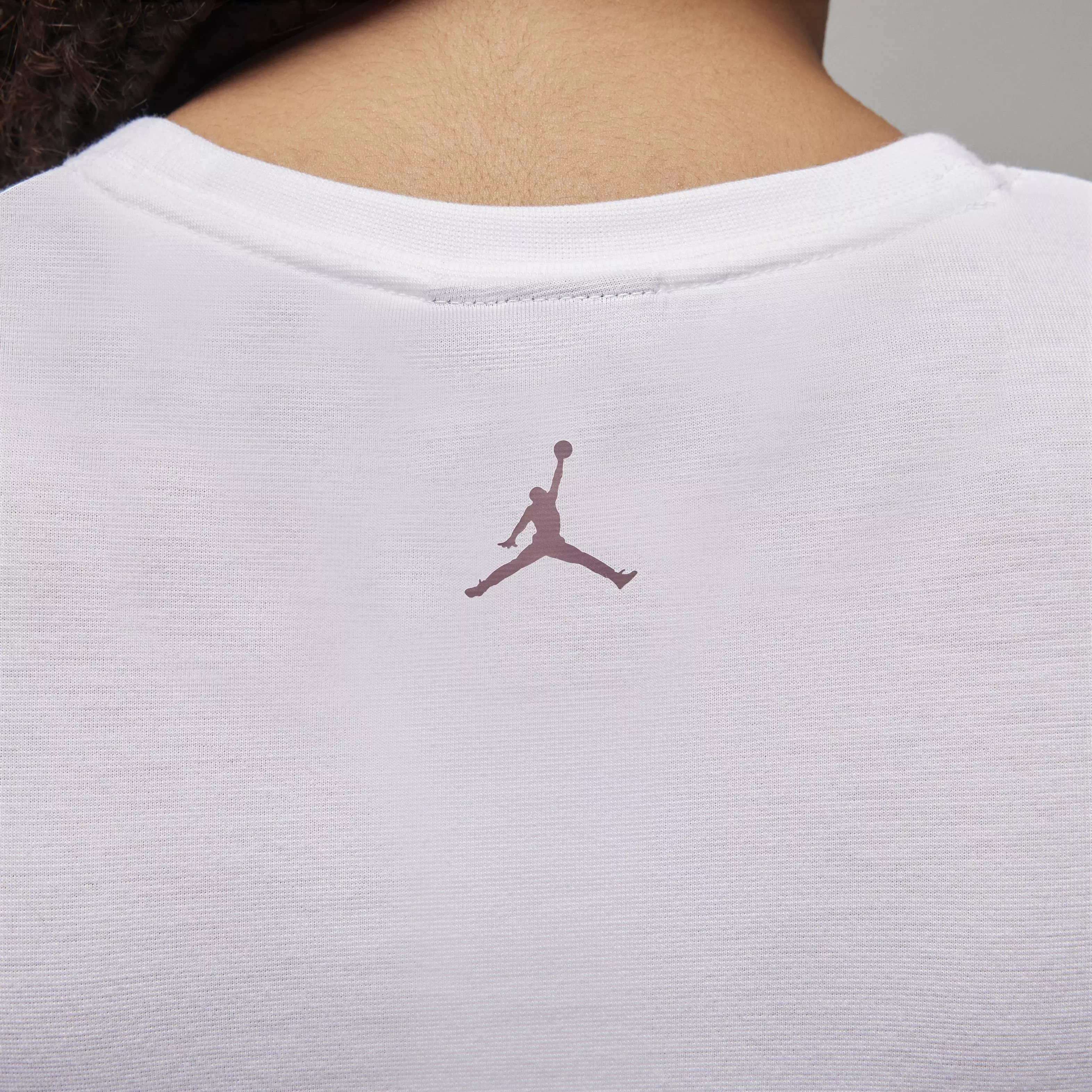 Jordan Women's Slim Graphic T-Shirt - WHITE