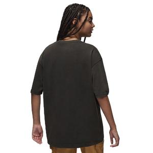 Jordan Women's Oversized Graphic T-Shirt -Black