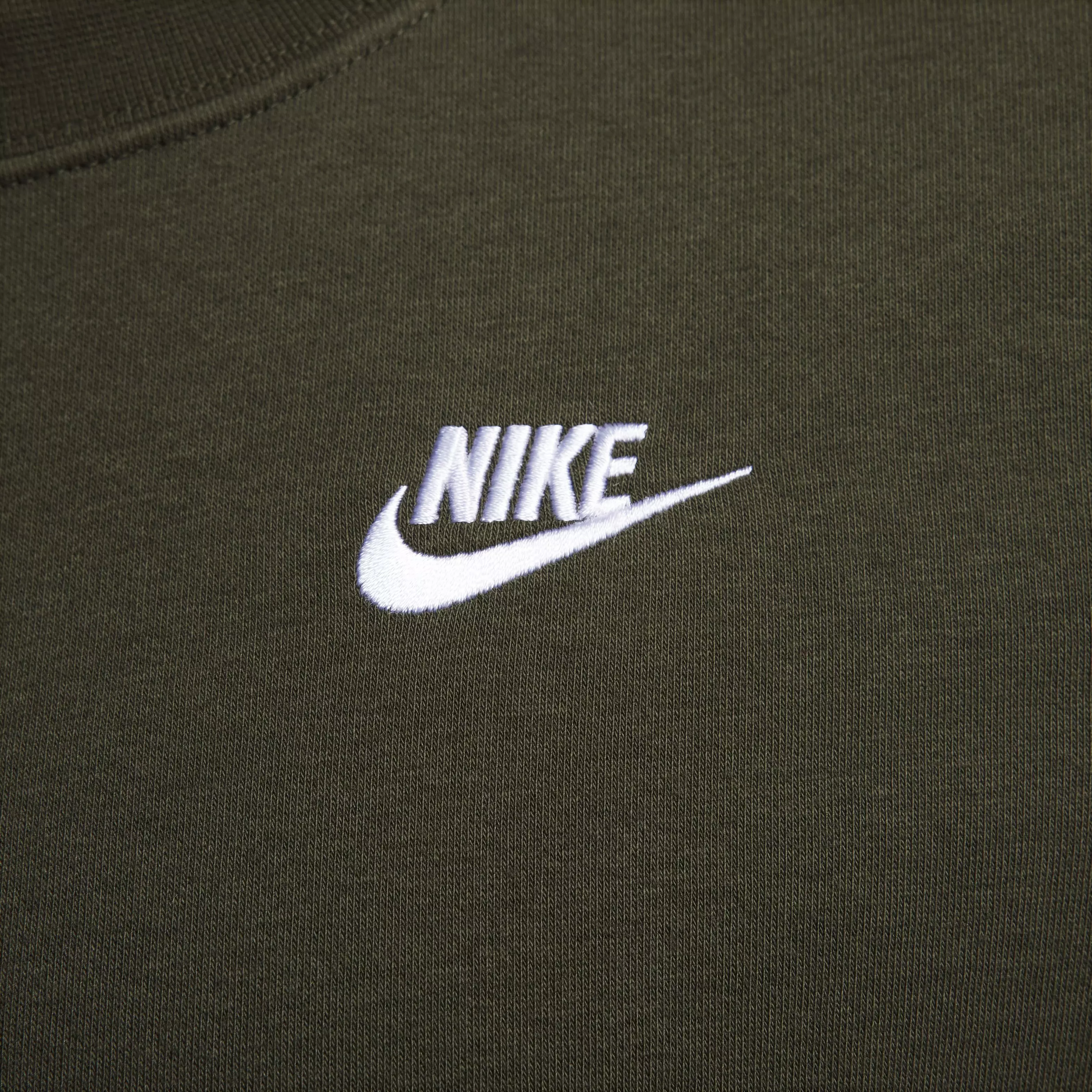 Nike Women's Sportswear Club Fleece Standard Crew-Neck Sweatshirt - GREEN