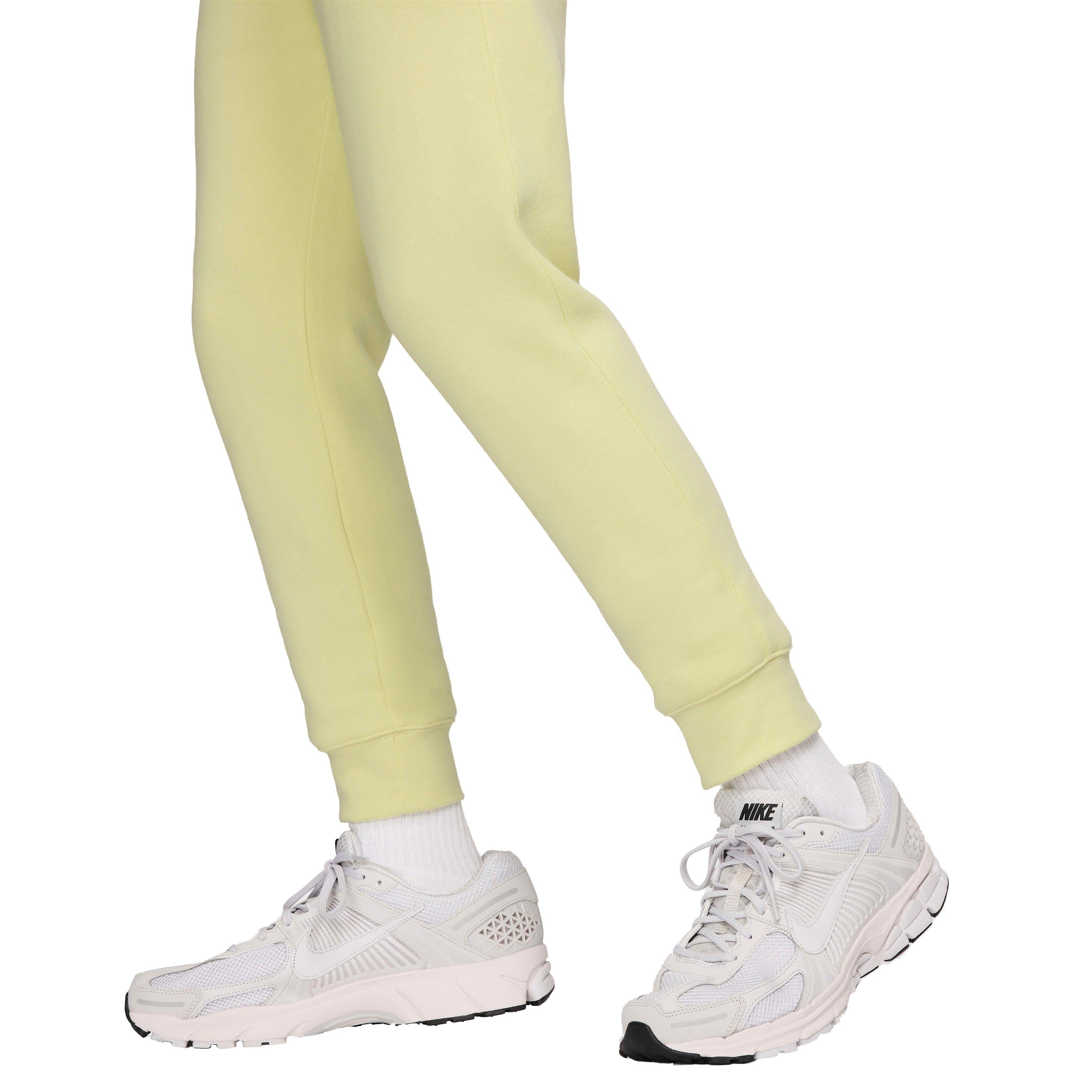 Nike Men's Sportswear Club Fleece Joggers - Lime - LIME Thumbnail View 6