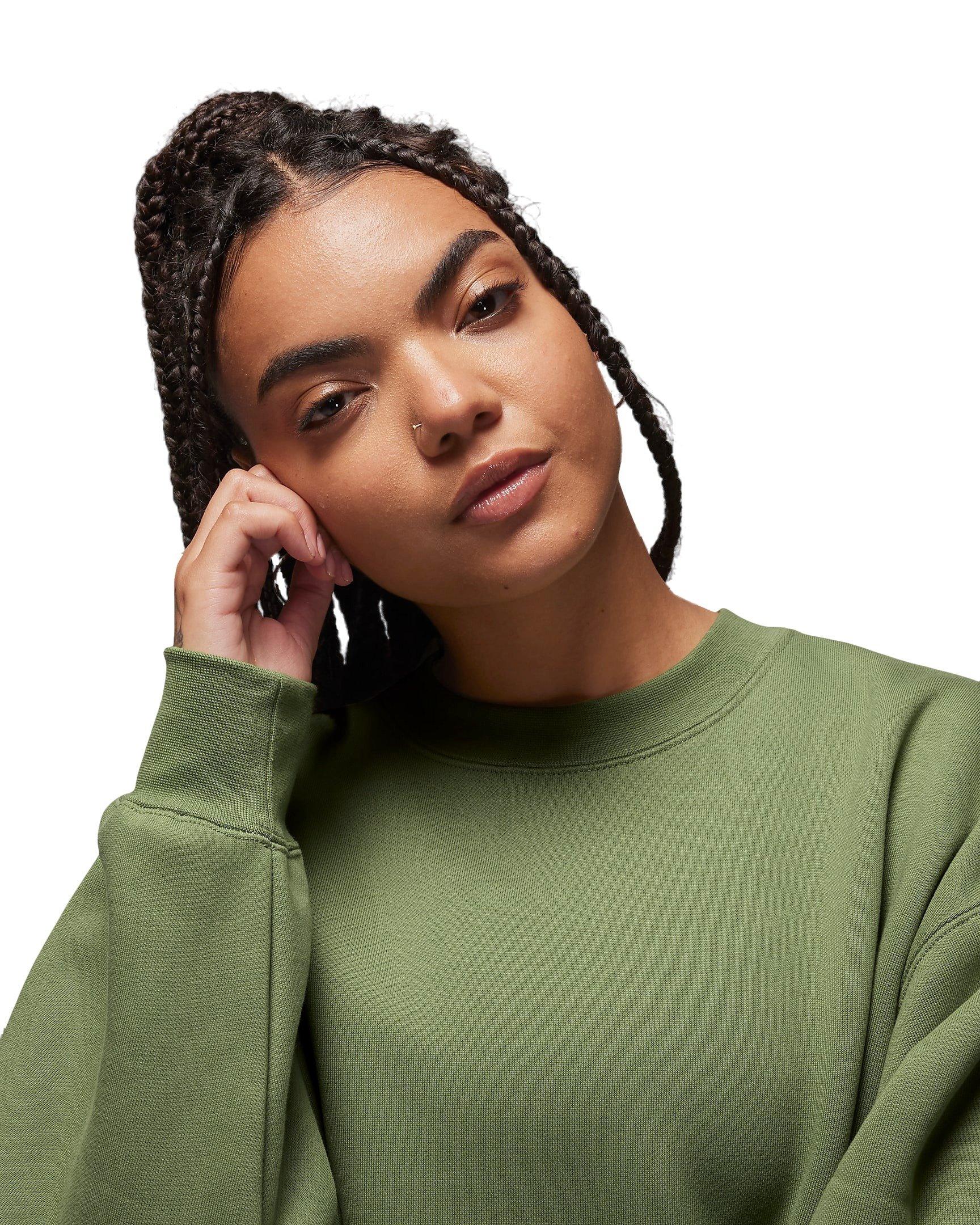 Jordan Women's Flight Fleece Crewneck Sweatshirt - GREEN Thumbnail View 3