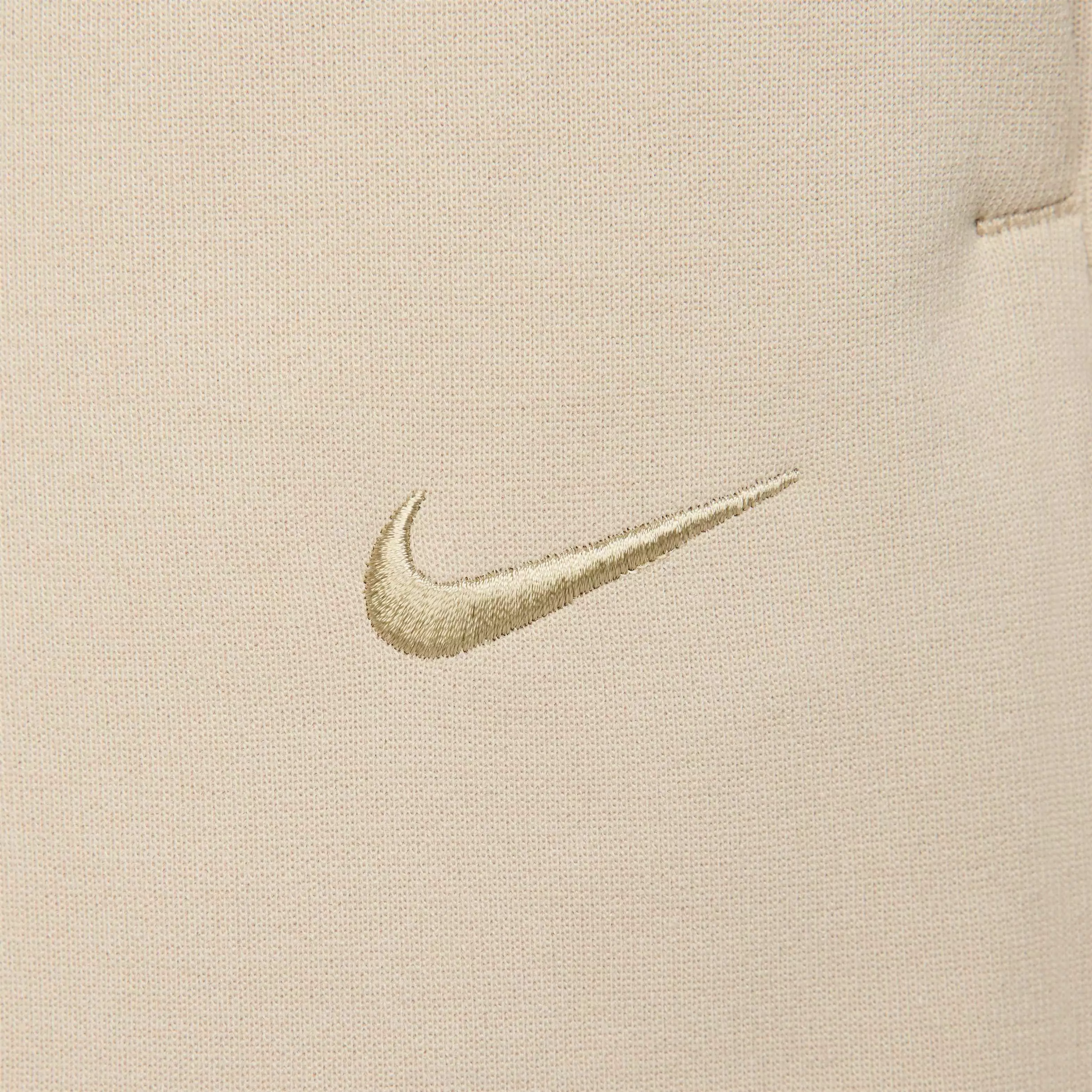 Nike Men's Primary Fleece 7" Dri-FIT UV Unlined Performance Shorts -Khaki - KHAKI