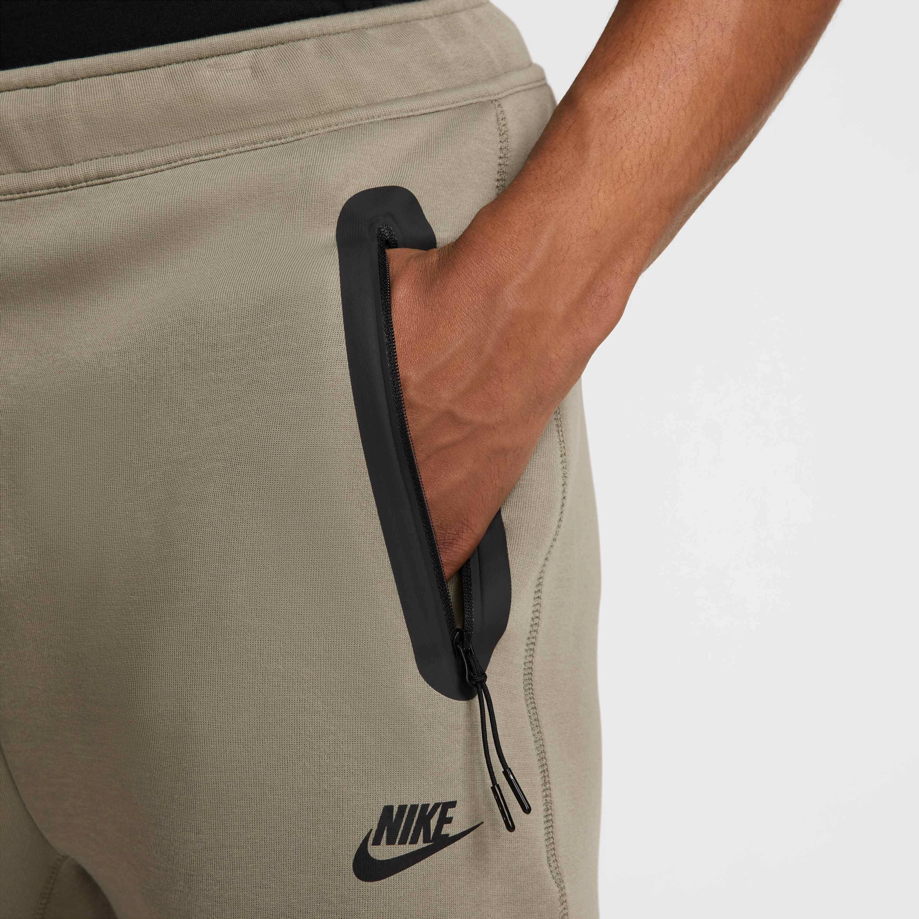 Nike Men's Tech Fleece Open-Hem Pants - GREEN Thumbnail View 4