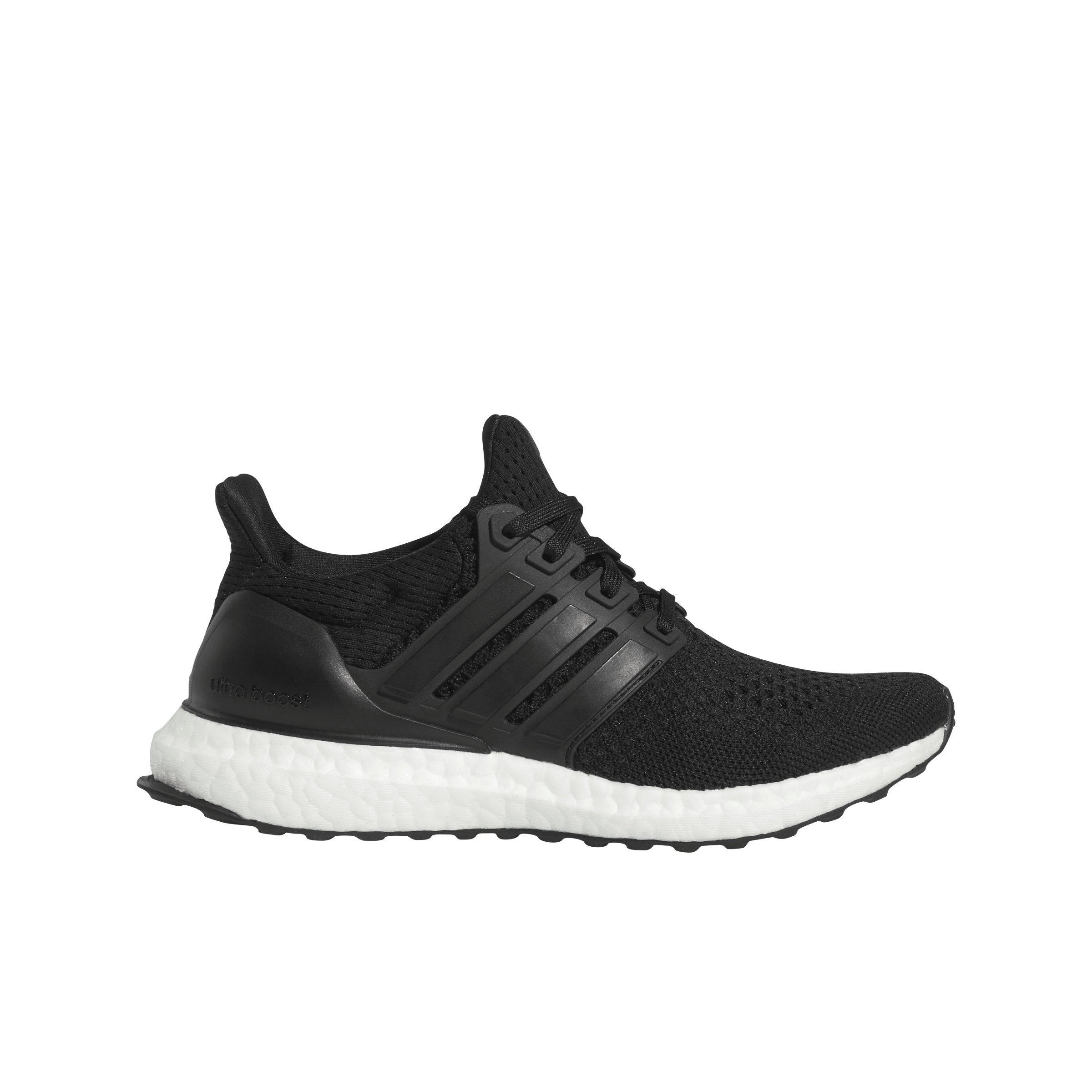 Ultraboost shoes core black hotsell glow green