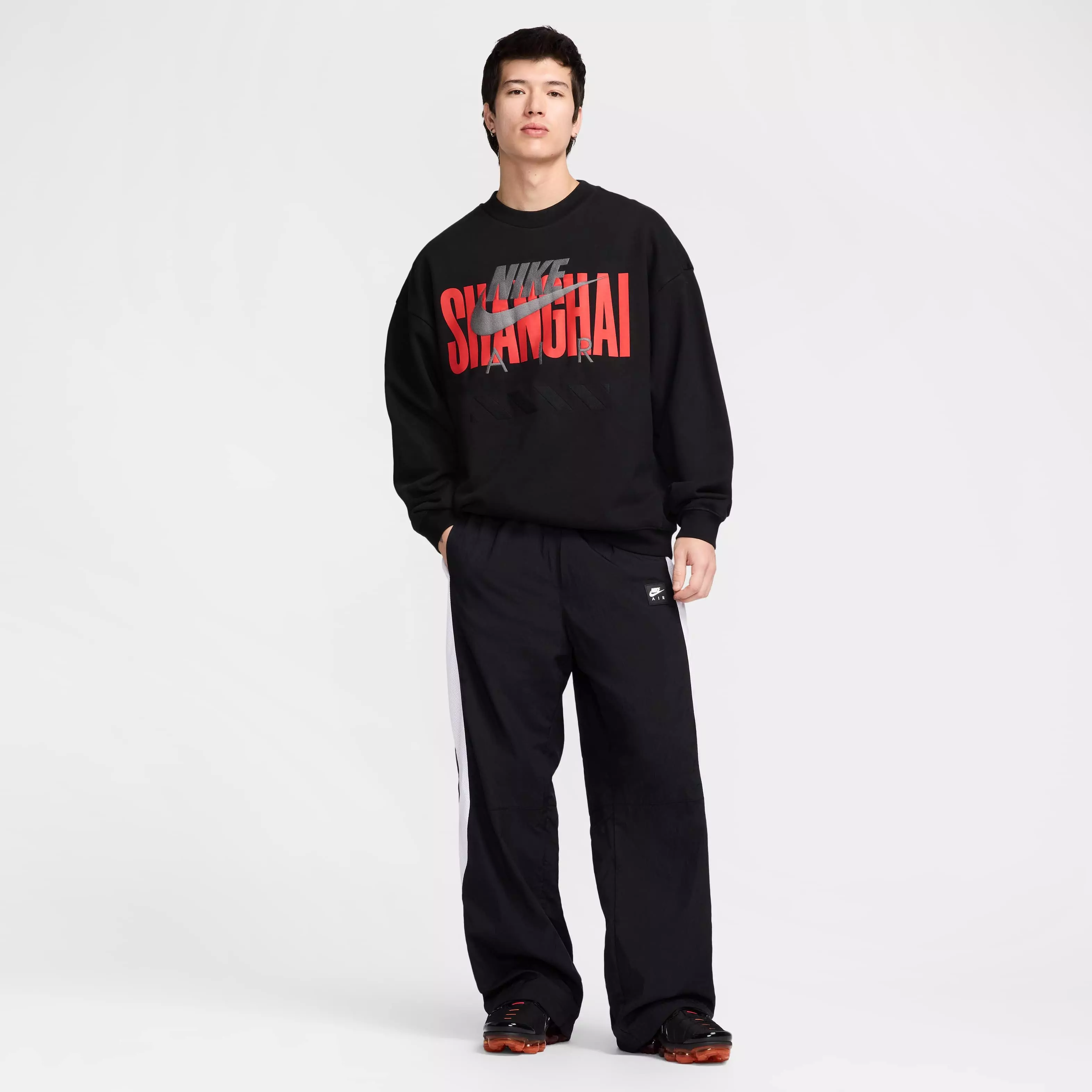 Nike Air Men's "Shanghai" Fleece Crew - Black - BLACK