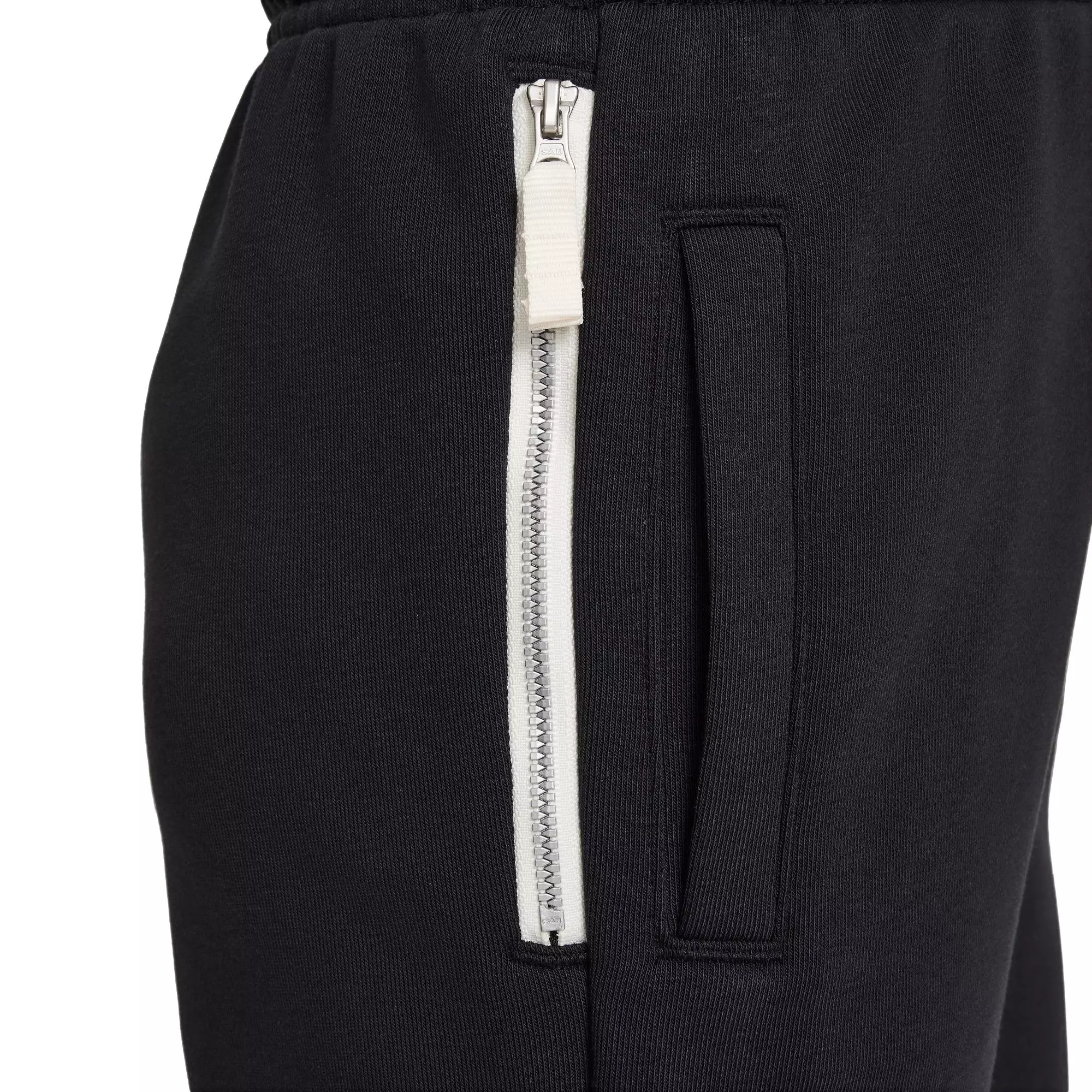 Nike Big Boys' Standard Issue Dri-FIT Fleece Pants - BLACK