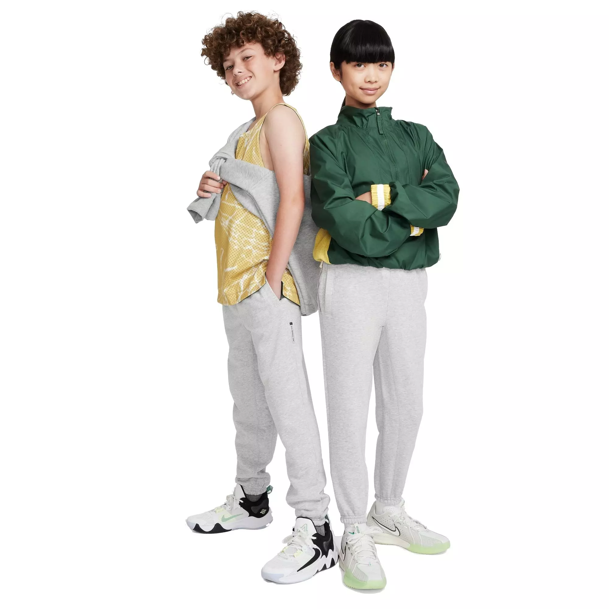 Nike Big Boys' Standard Issue Dri-FIT Fleece Pants - GREY