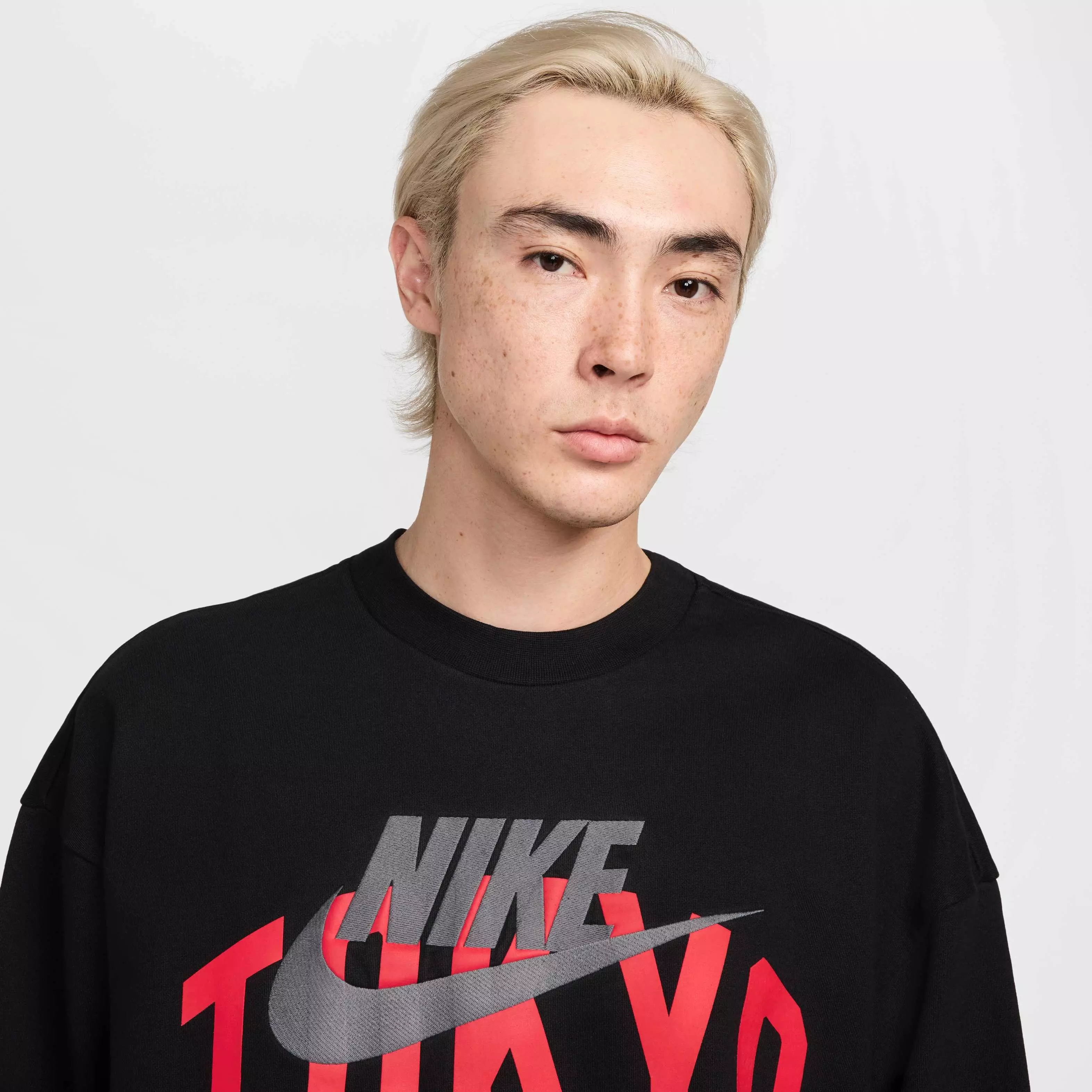 Nike Air Men's "To​kyo" Fleece Crew - Black​ - BLACK