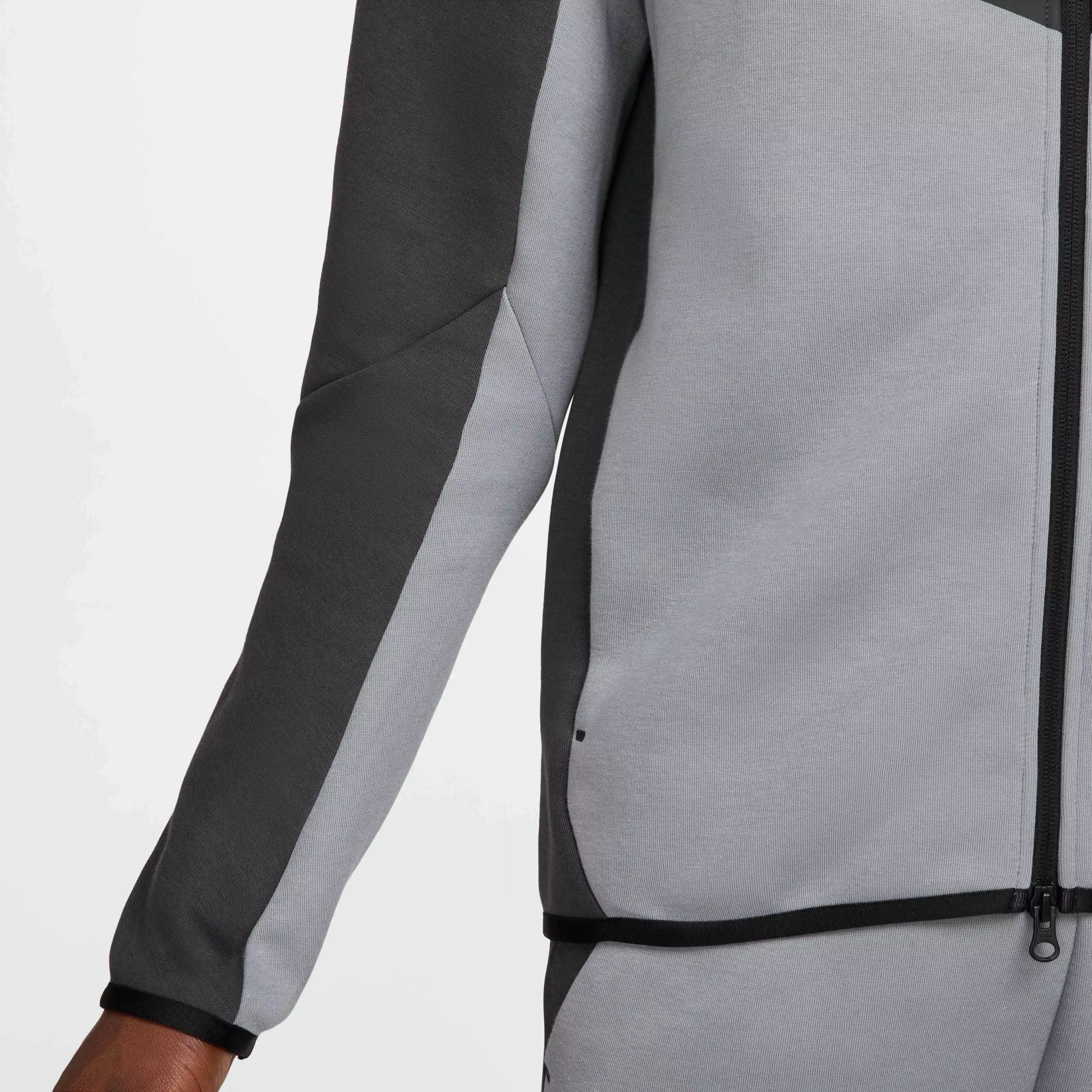 Nike Men's Tech Full-Zip Windrunner Jacket - GREY