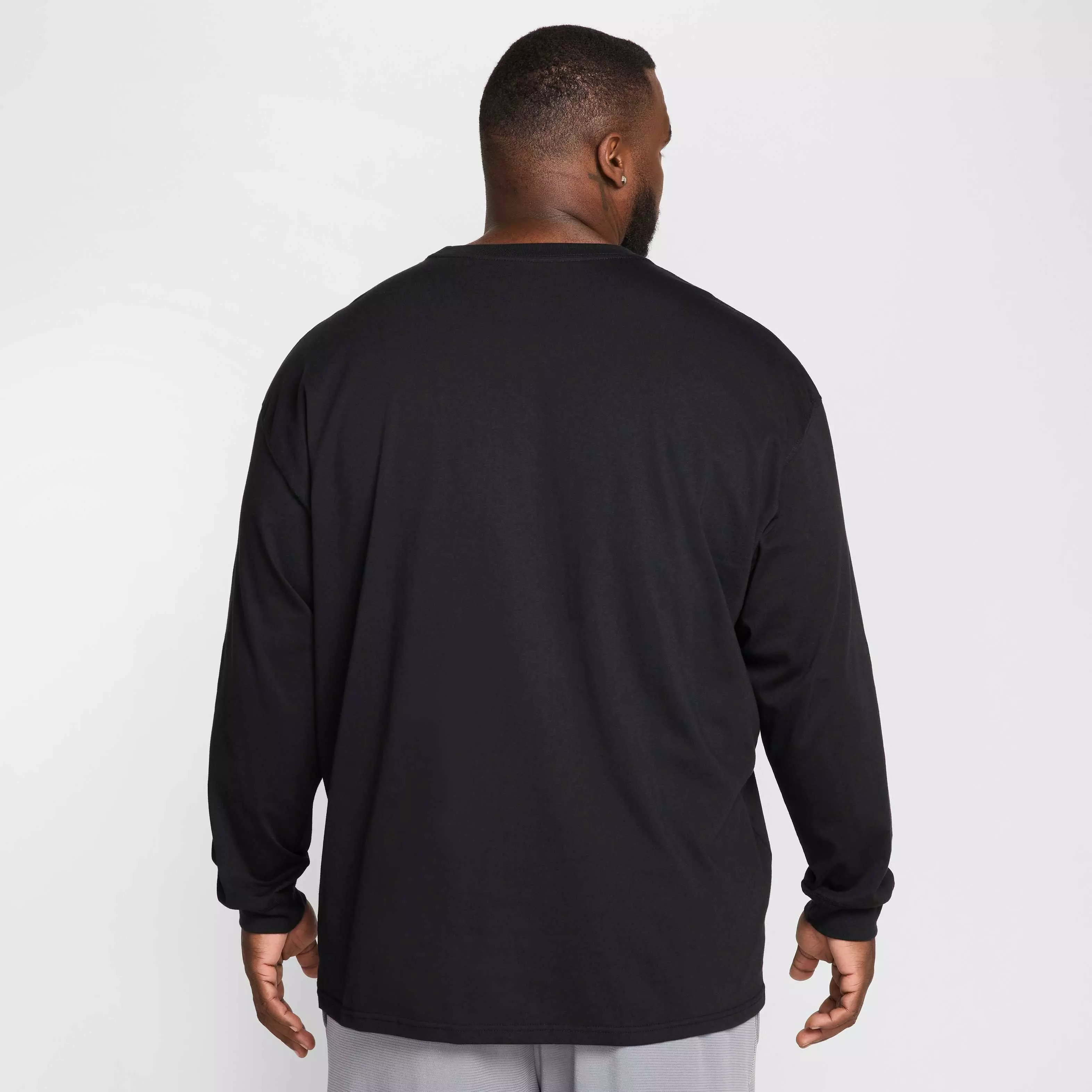 LeBron Men's Nike​ Max90 Long-Sleeve Basketball T-Shirt - BLACK