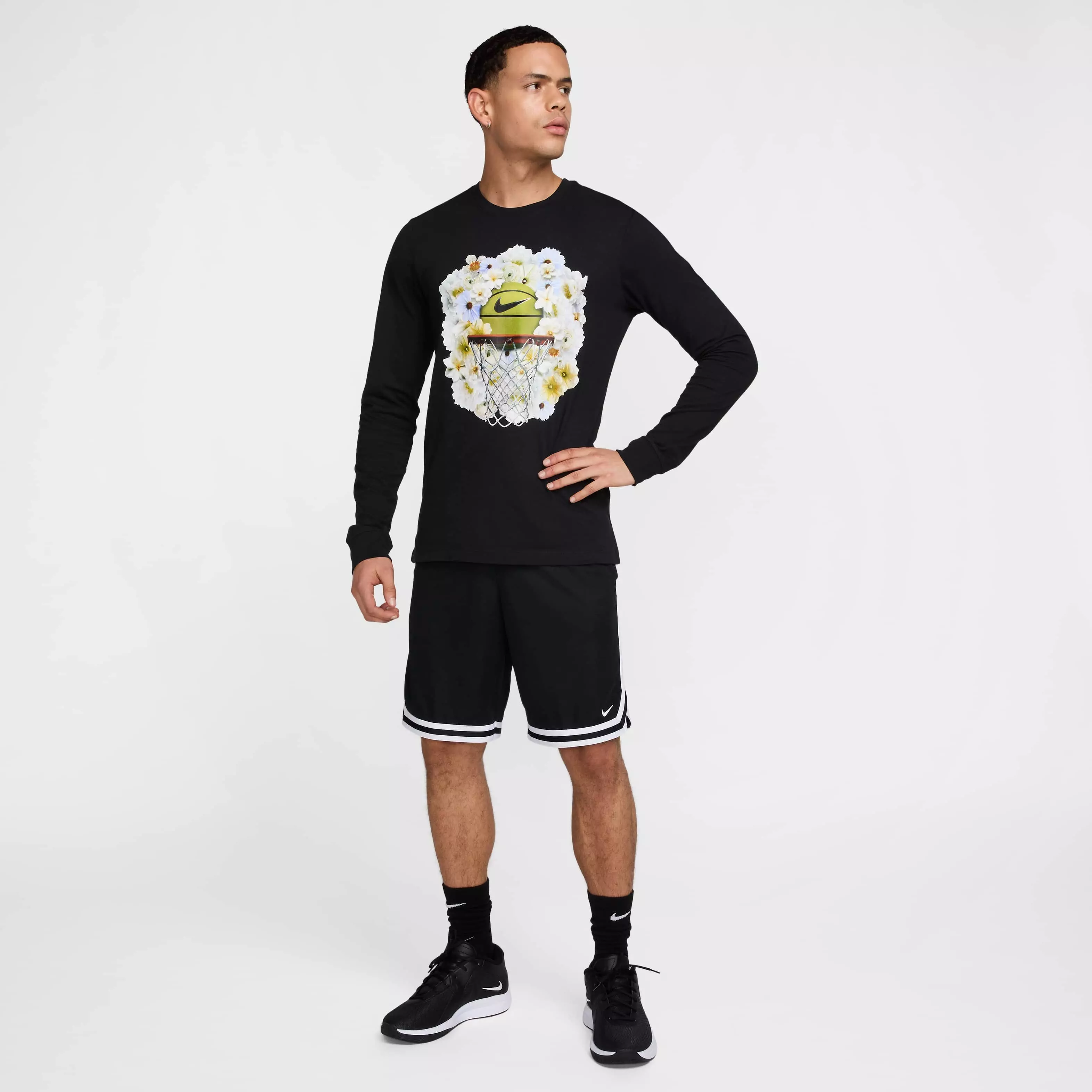 Nike Men's Max90 Long-Sleeve OC 2 SP25 Basketball T-Shirt - BLACK