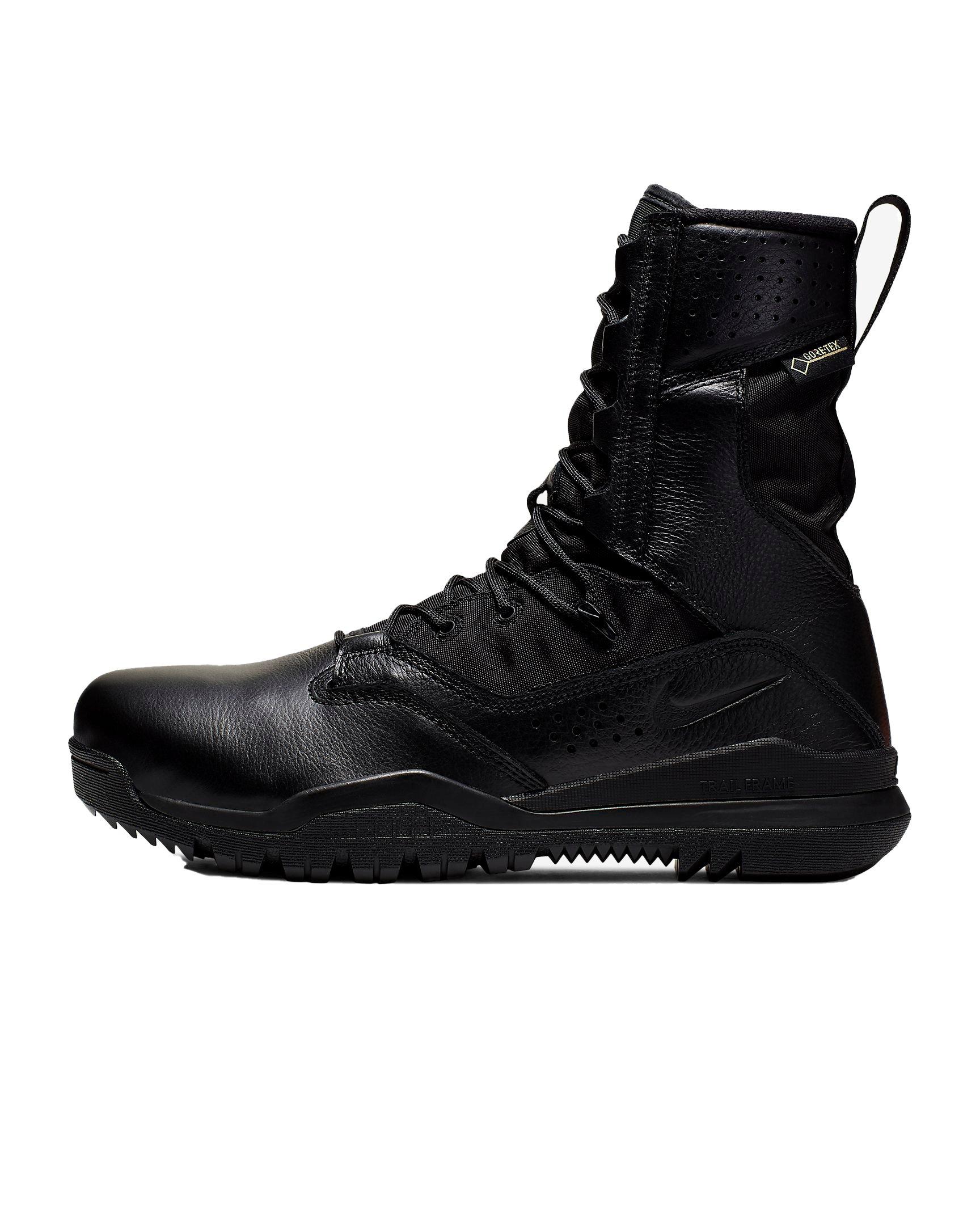 Nike sfb field 8 inch tactical boots best sale