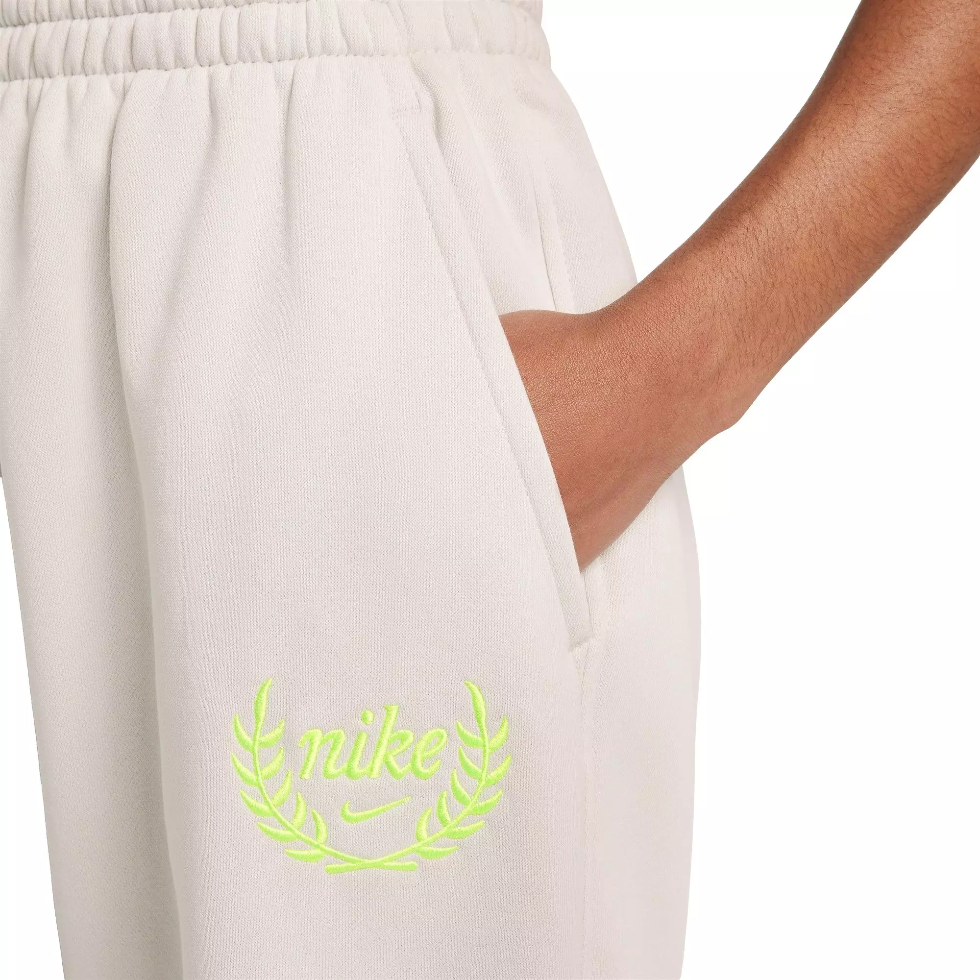 Nike Big Girls' Sportswear Club Fleece Graphic Star Loose Pants - GREY