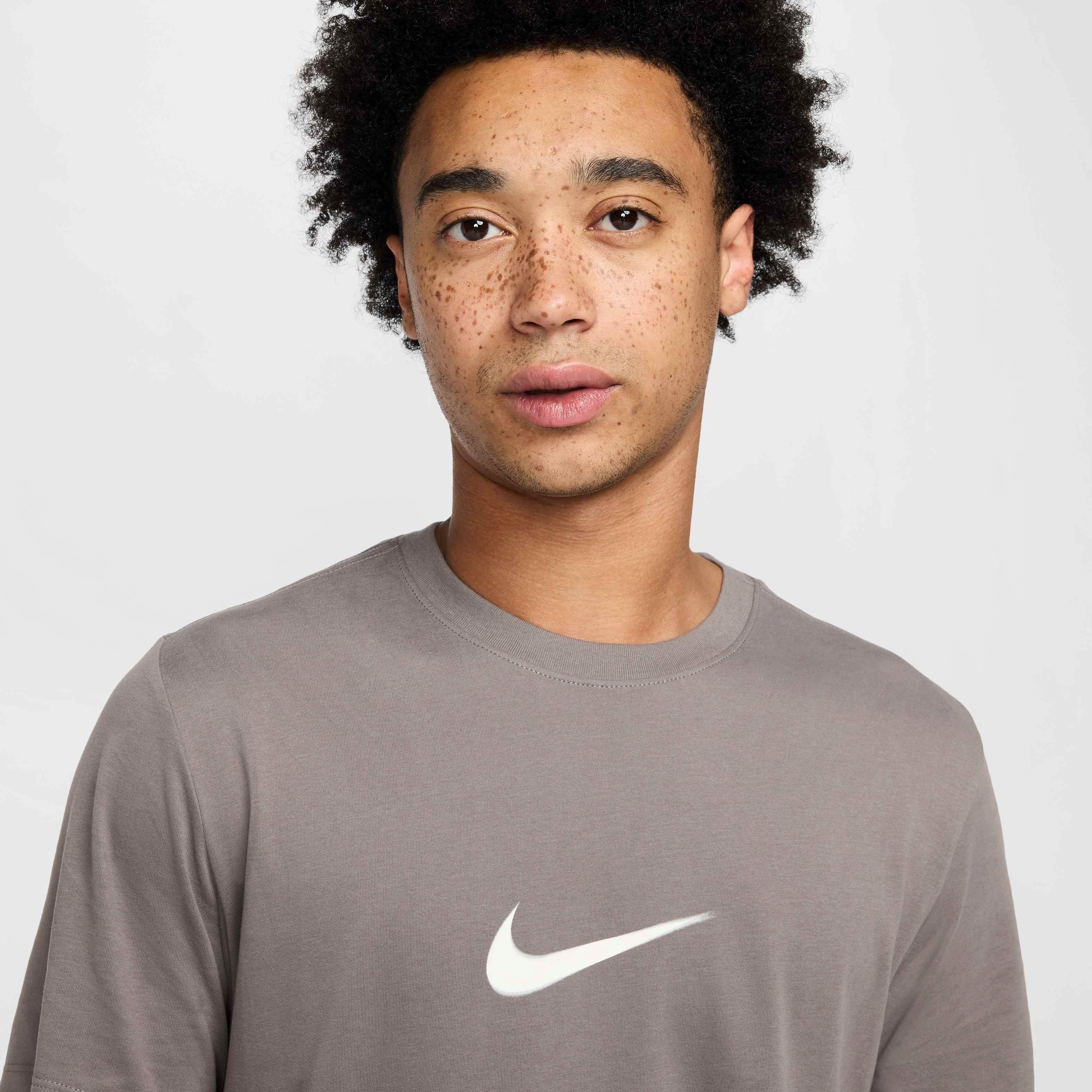 Nike Men's Dri-FIT Fitness Verbiage T-Shirt - GREY Thumbnail View 3