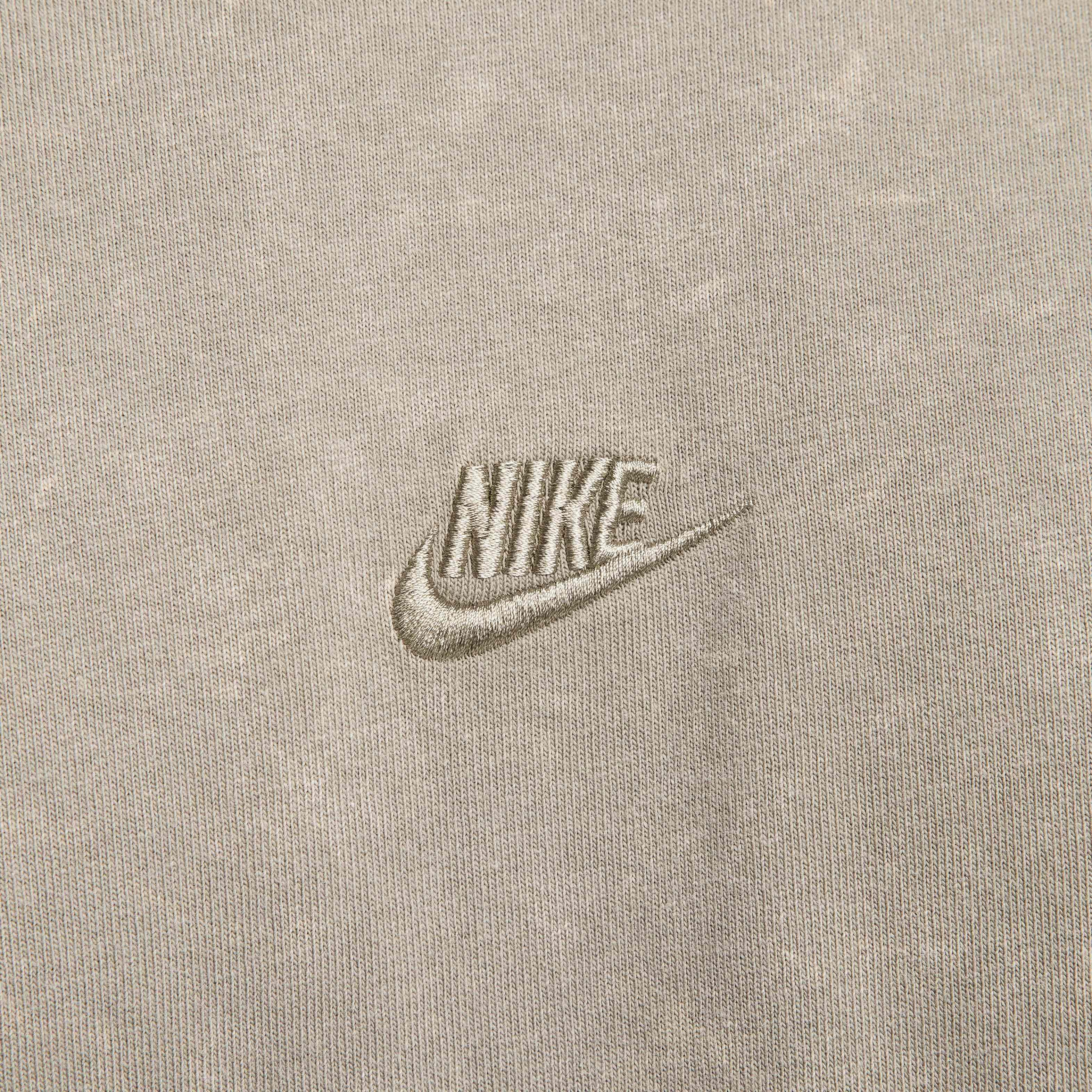 Nike Men's Sportswear Premium Essentials Max90 T-Shirt - GREEN Thumbnail View 4