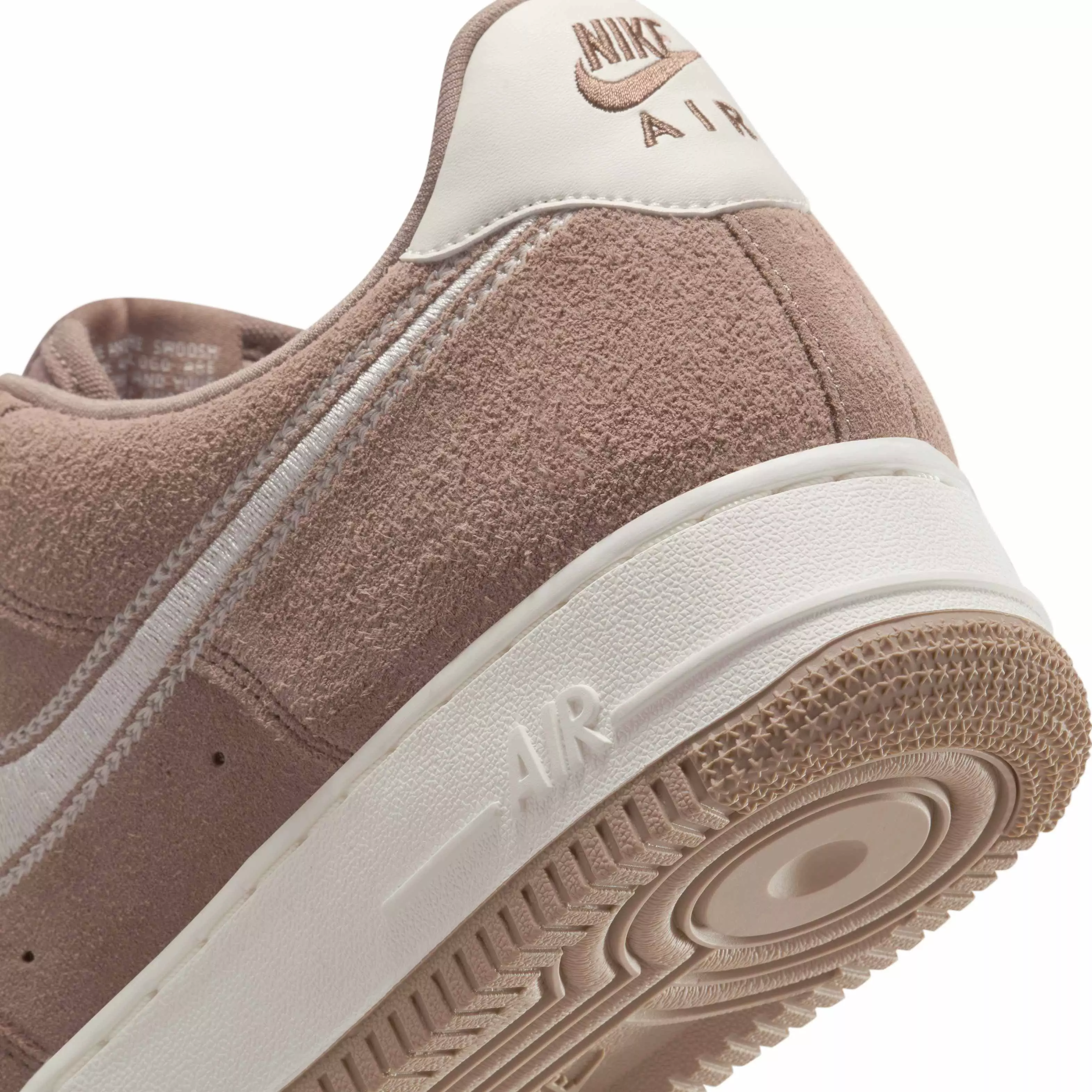 Nike Air Force 1 '07 LV8 "Mink Brown/Sail" Men's Shoe - BROWN/SAIL
