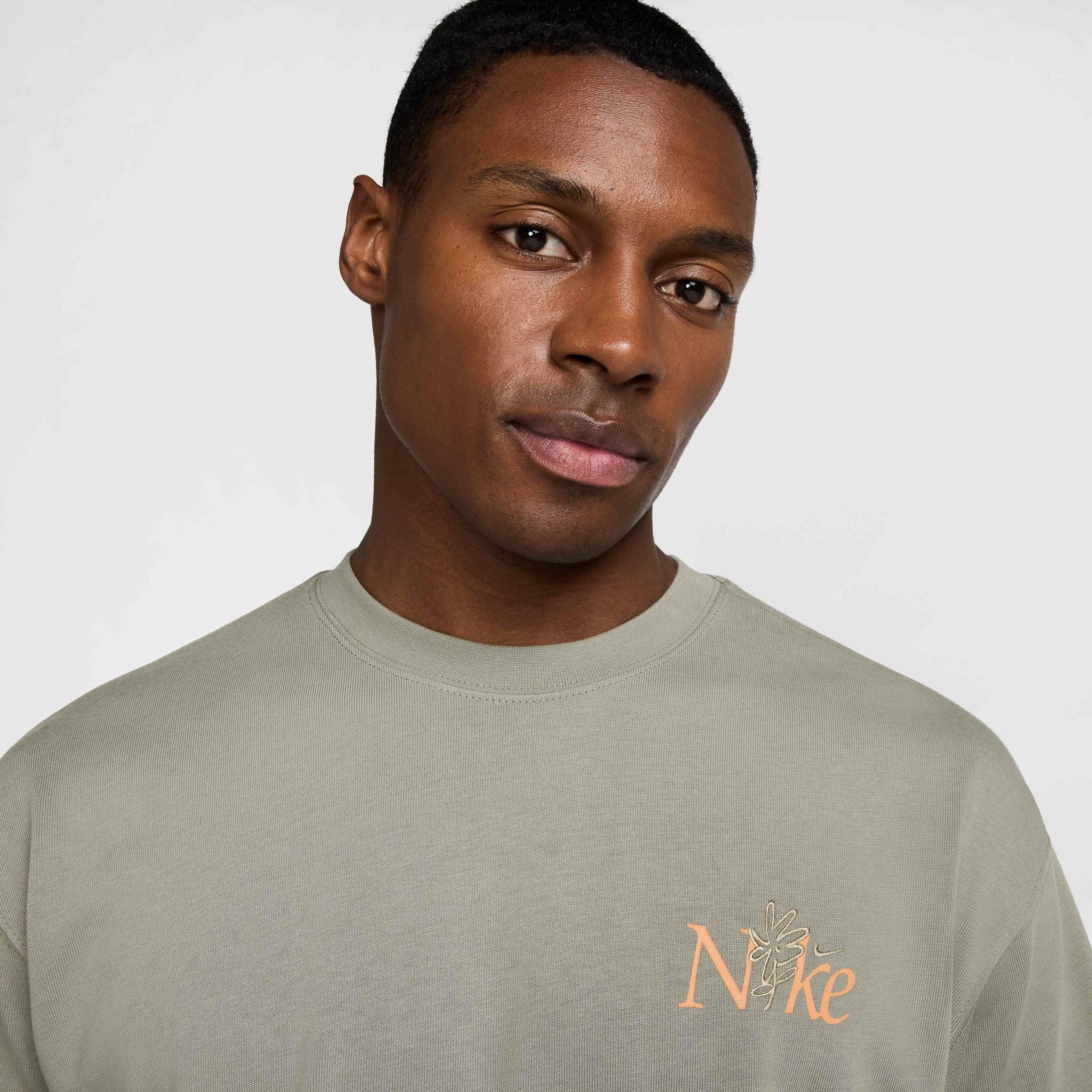 Nike Unisex Sportswear Max90 LBR Craft T-Shirt - GREEN Thumbnail View 3