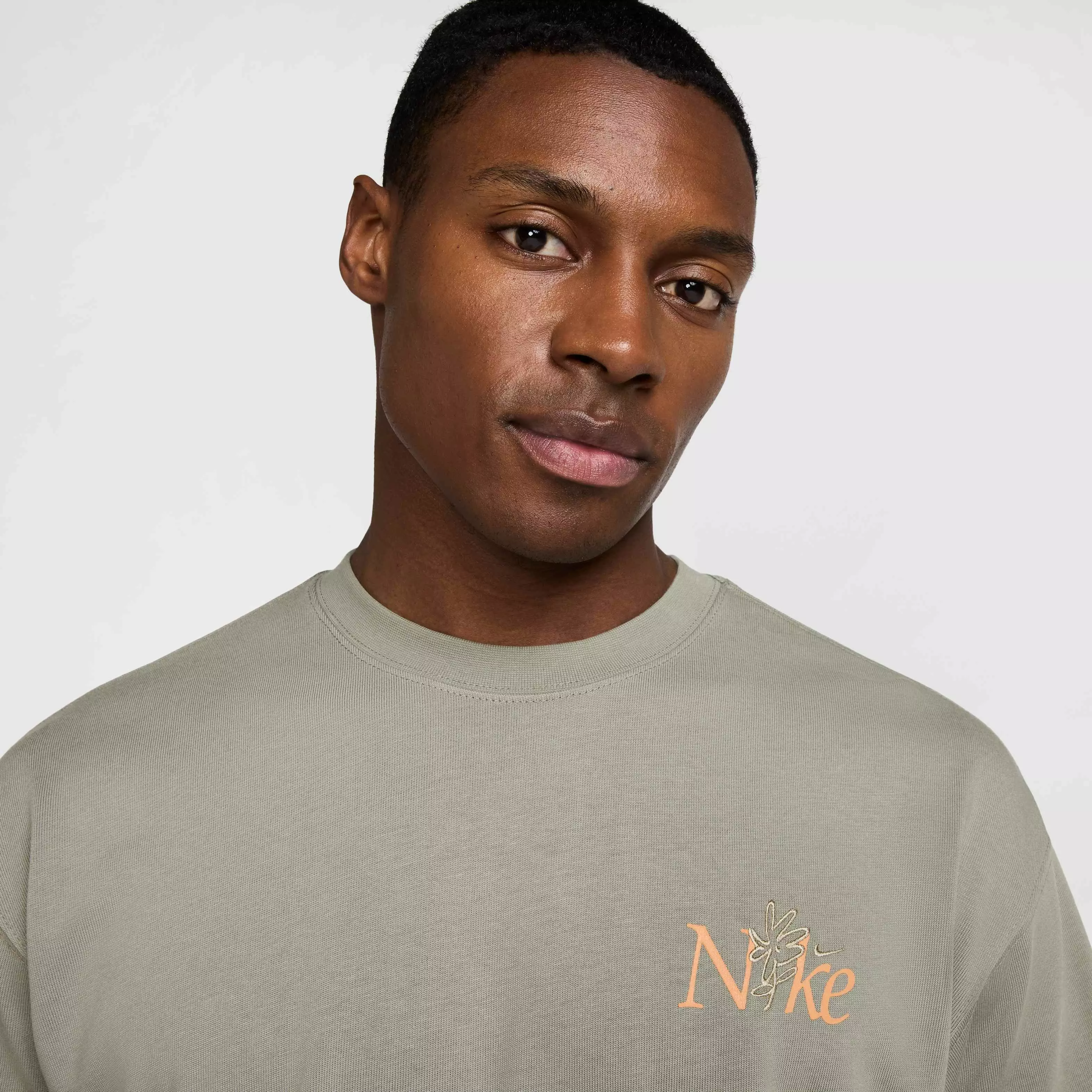 Nike Unisex Sportswear Max90 LBR Craft T-Shirt - GREEN