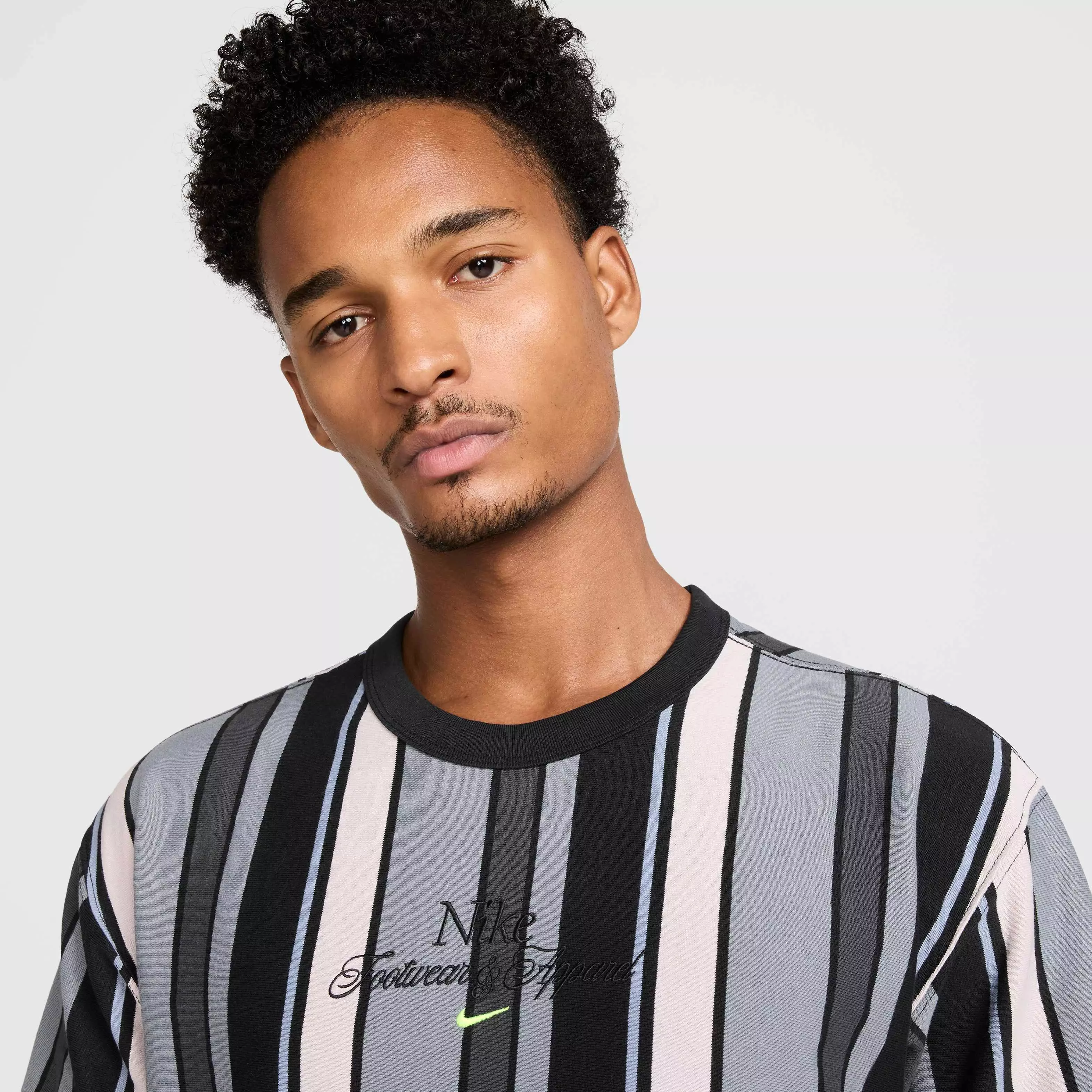 Nike Unisex Sportswear Max90 Stripe Craft T-Shirt -Black - BLACK