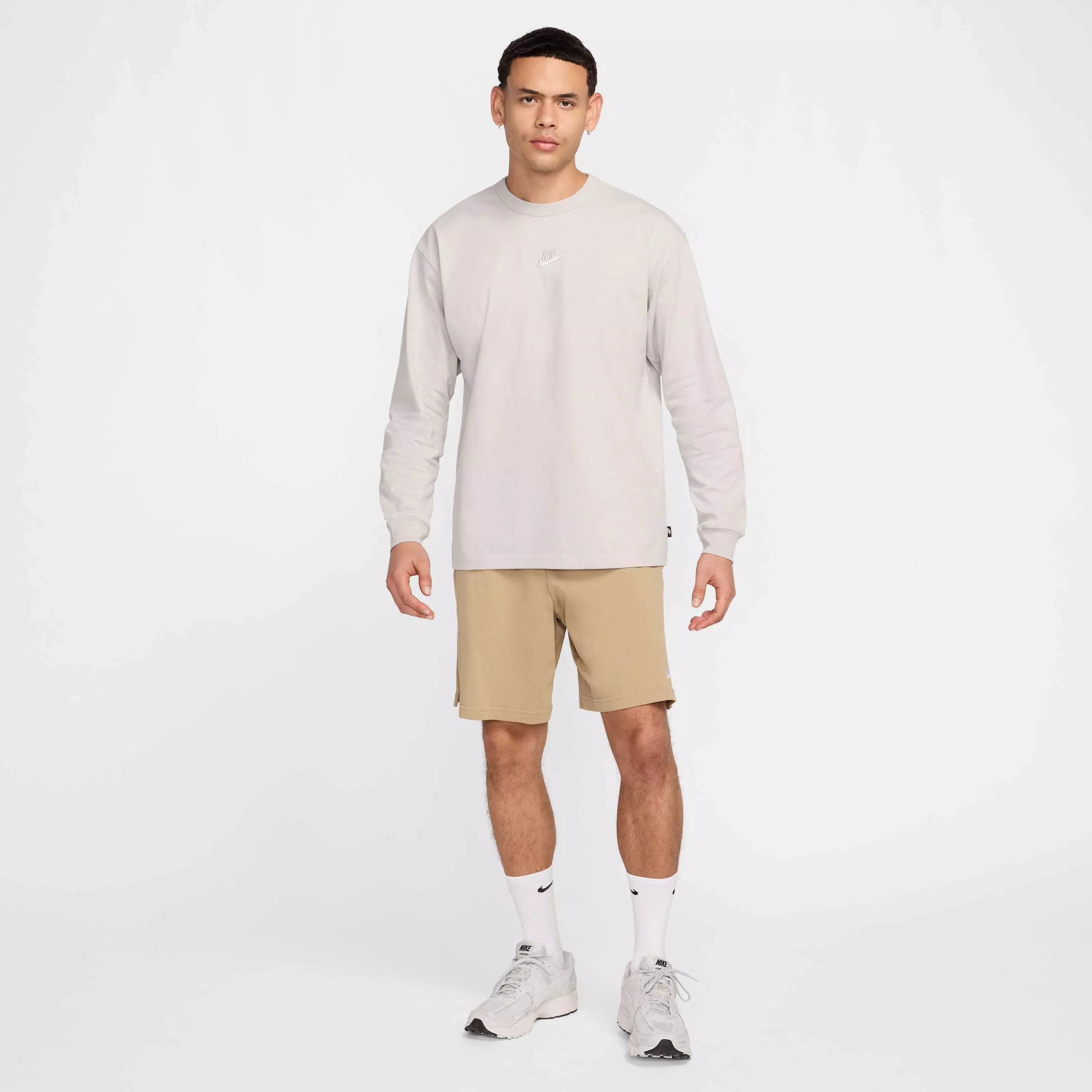 Nike Men's Sportswear Premium Essentials Long-Sleeve T-Shirt - GREY