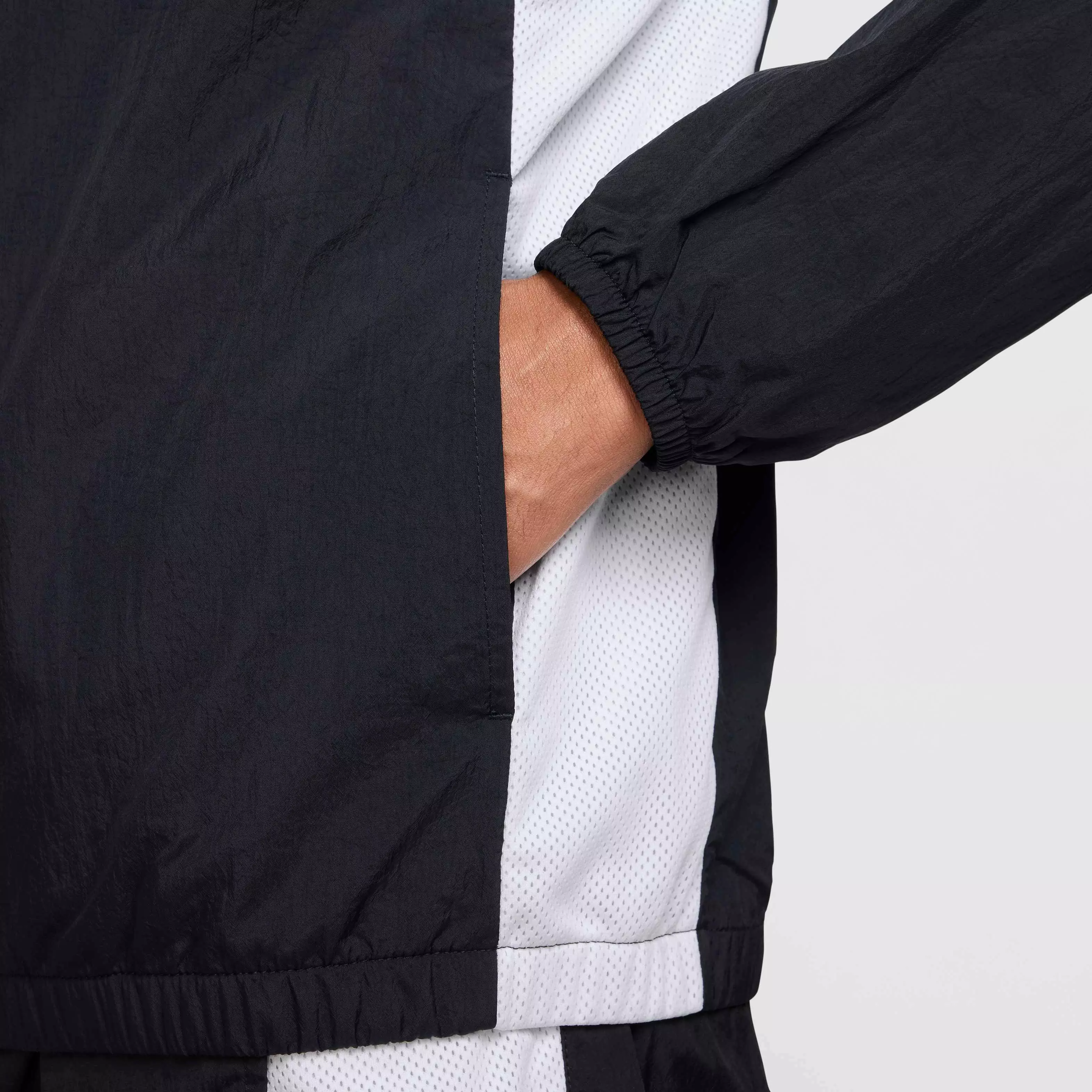 Nike Air men's Woven Jacket - BLACK