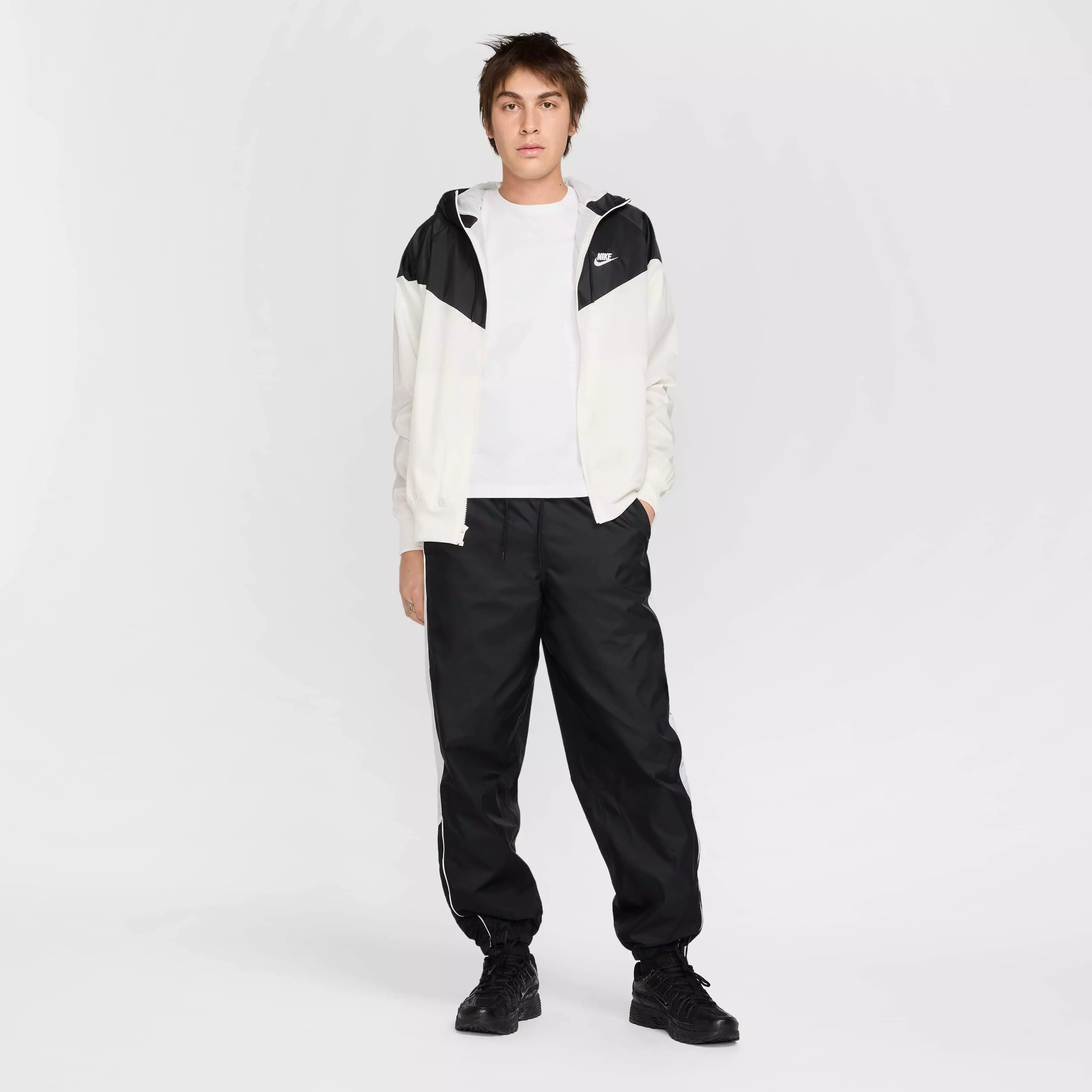 Nike Men's Sportswear Windrunner Hooded Jacket - WHITE