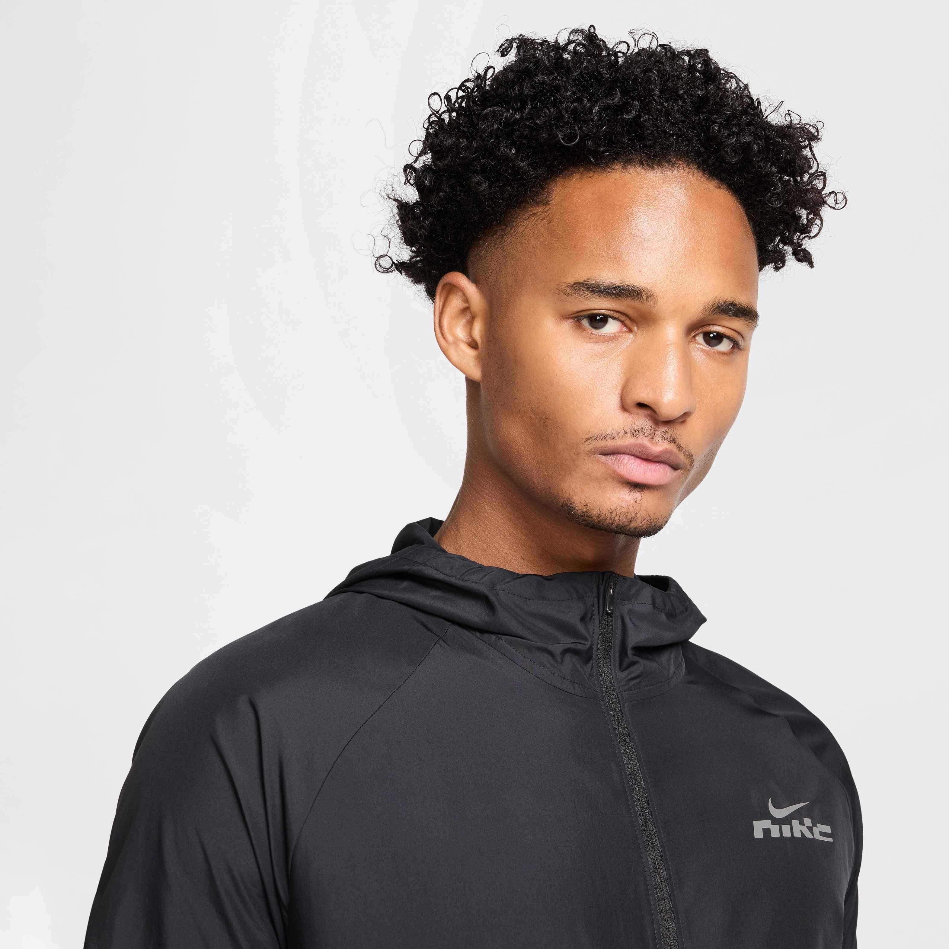 Nike Men's Miler Flash Water-Repellent Running Jacket - BLACK Thumbnail View 3