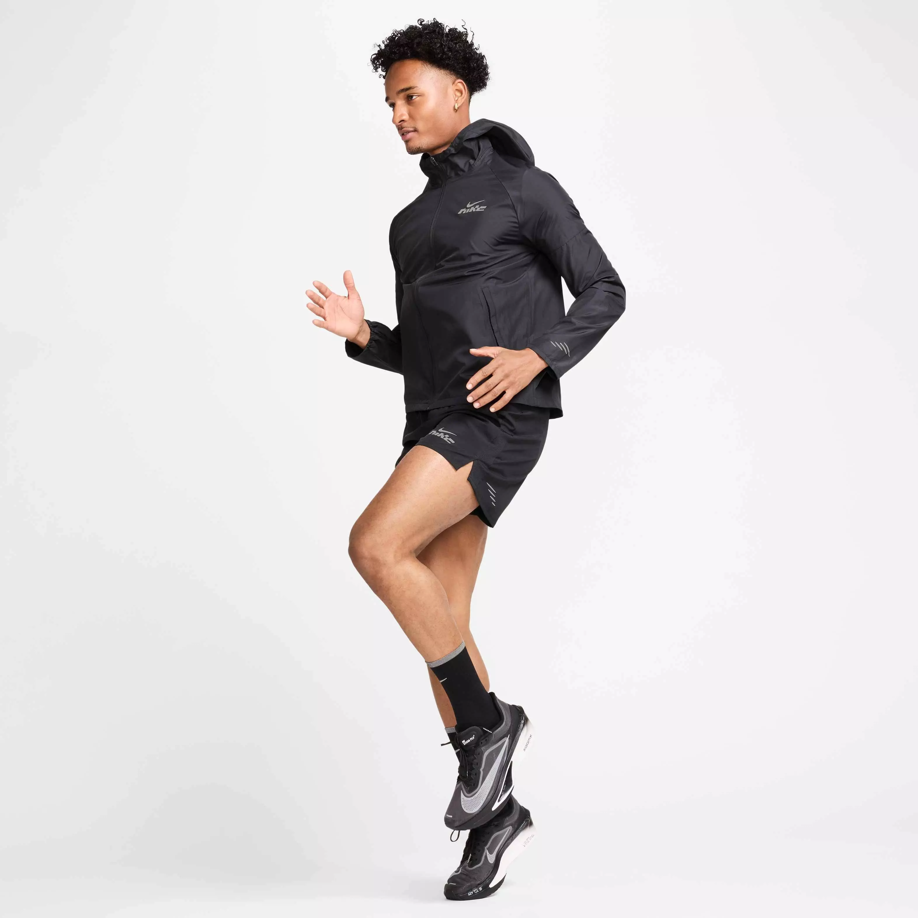 Nike Men's Miler Flash Water-Repellent Running Jacket - BLACK