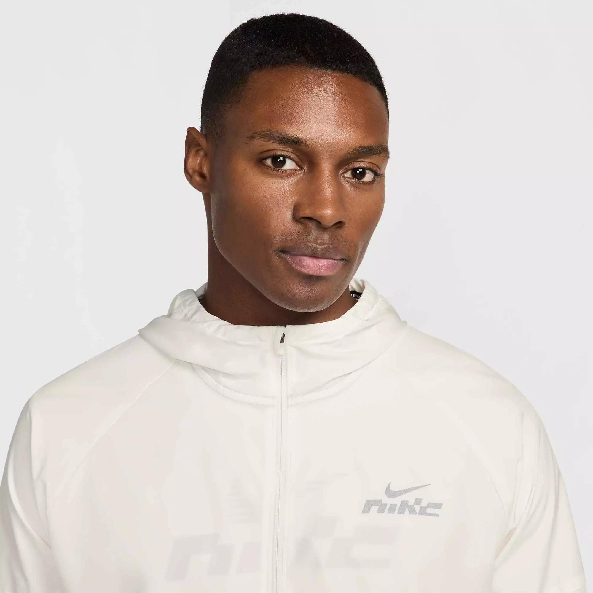 Nike Men's Miler Flash Water-Repellent Running Jacket - WHITE