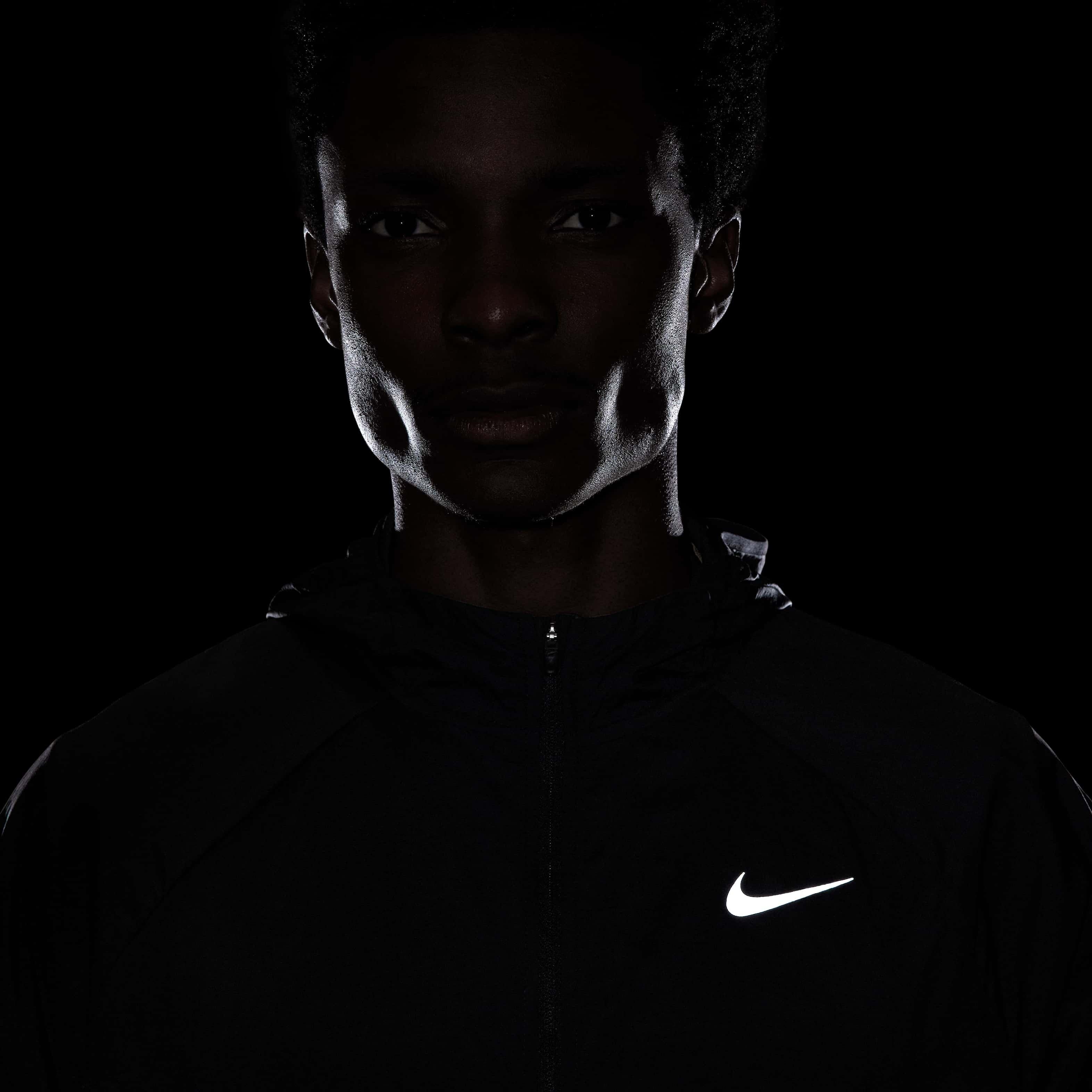 Nike Men's Stride Repel UV Running Jacket - BLACK Thumbnail View 7