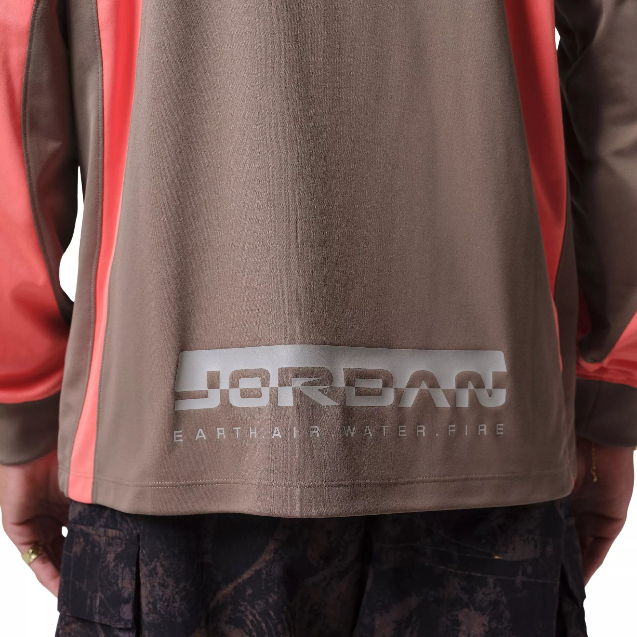 Jordan Men's Brooklyn Hike Mike Graphic Jersey - LIGHT BROWN