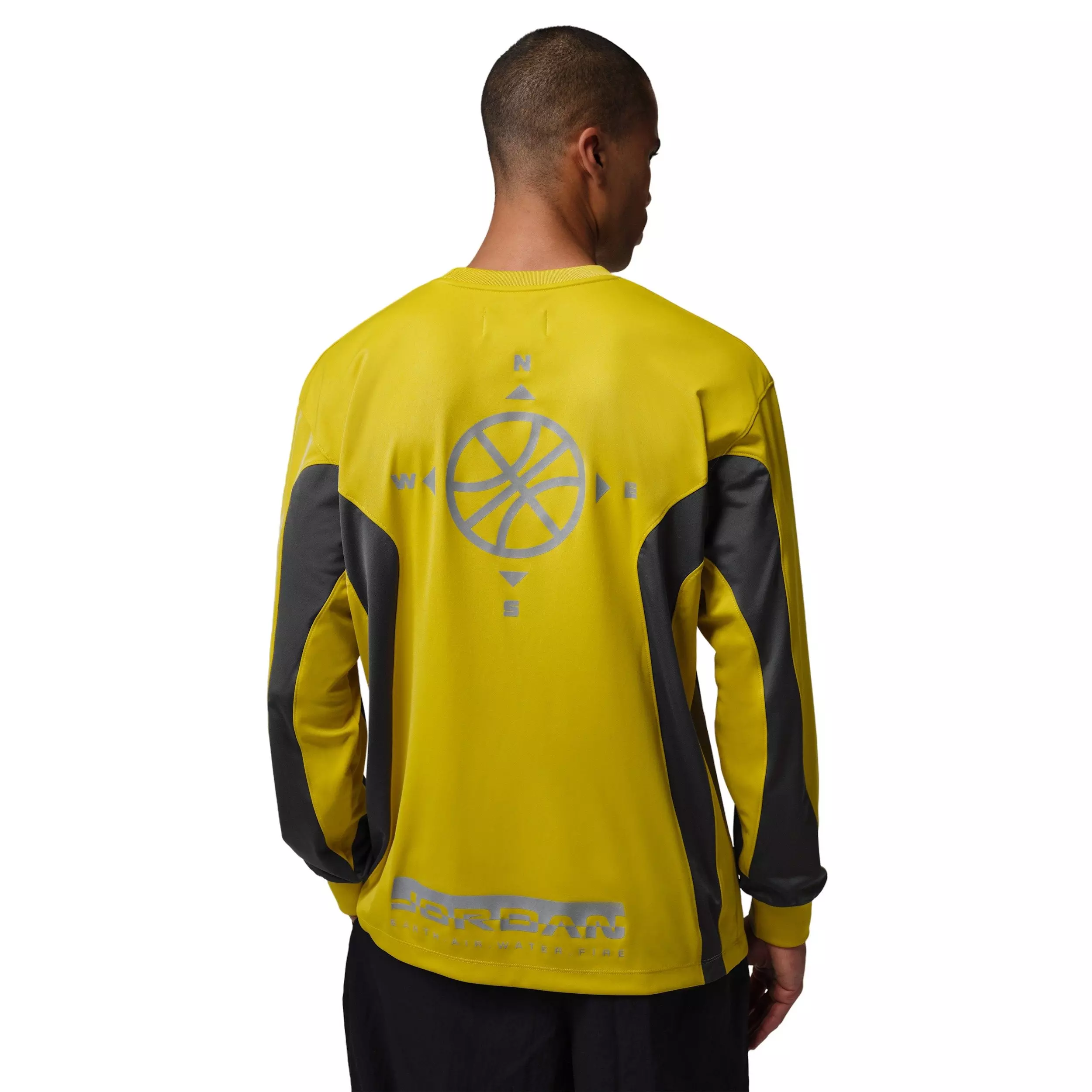 Jordan Men's Brooklyn Hike Mike Graphic Jersey - YELLOW