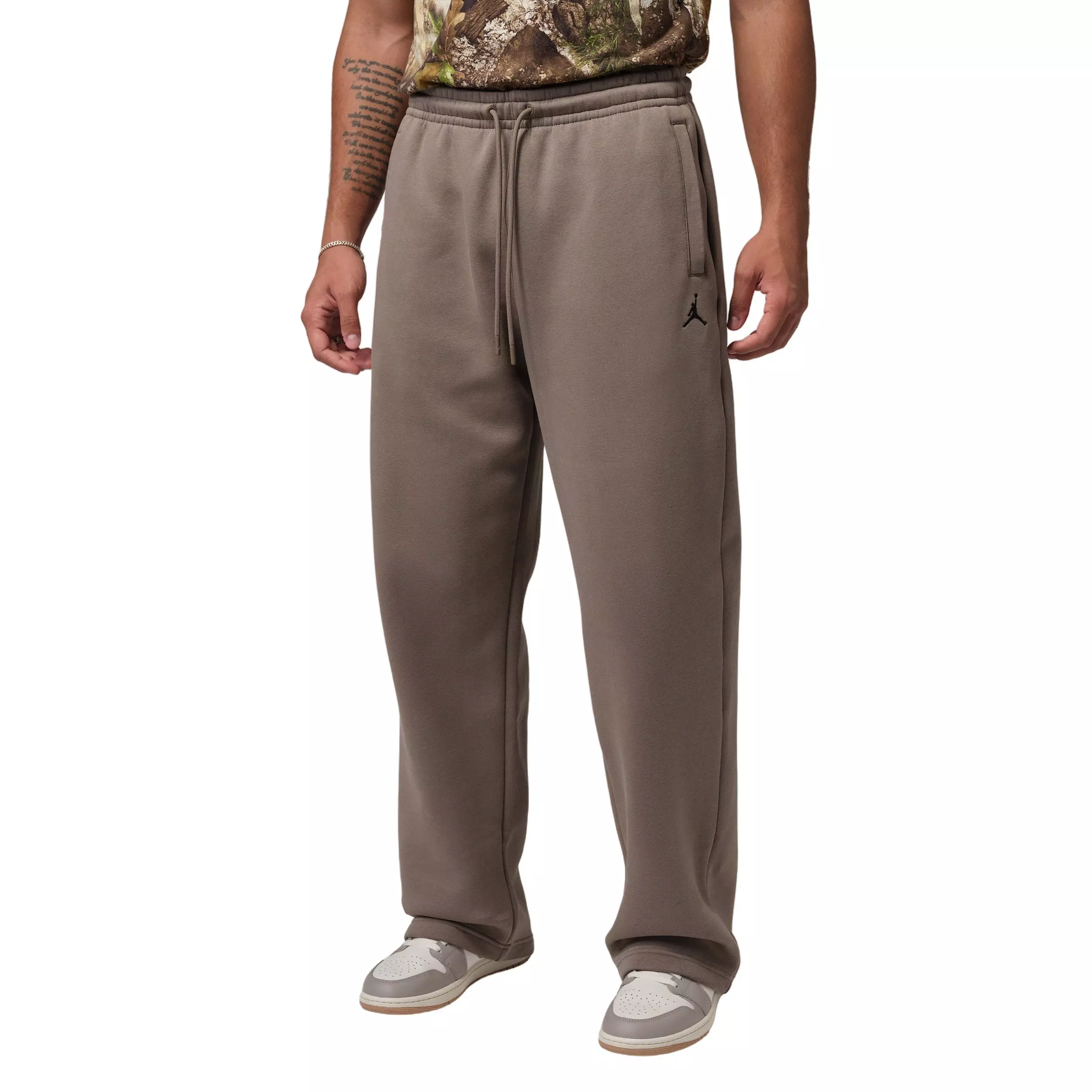 Jordan Men's Brooklyn Fleece Oversized Open-Hem Pants - BROWN